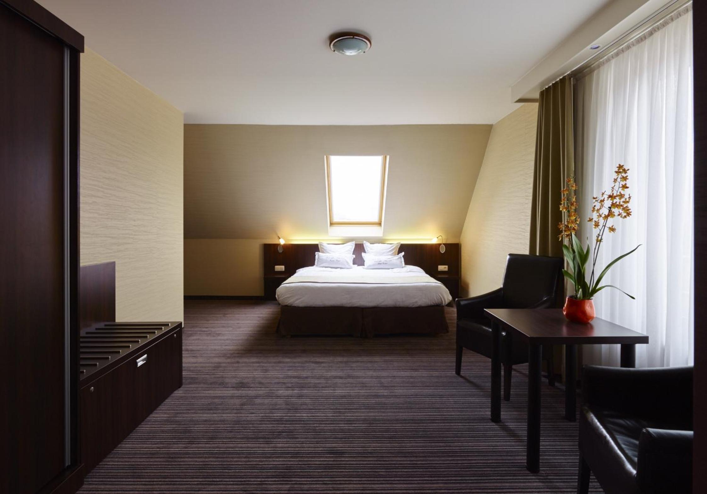 Junior Suite - Photo 1