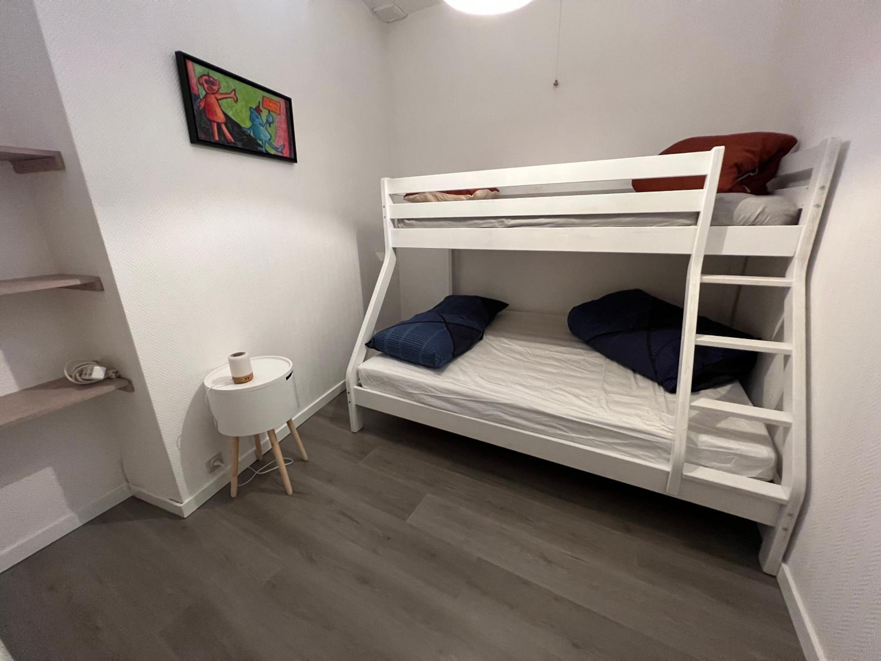 Family Studio - Photo 11