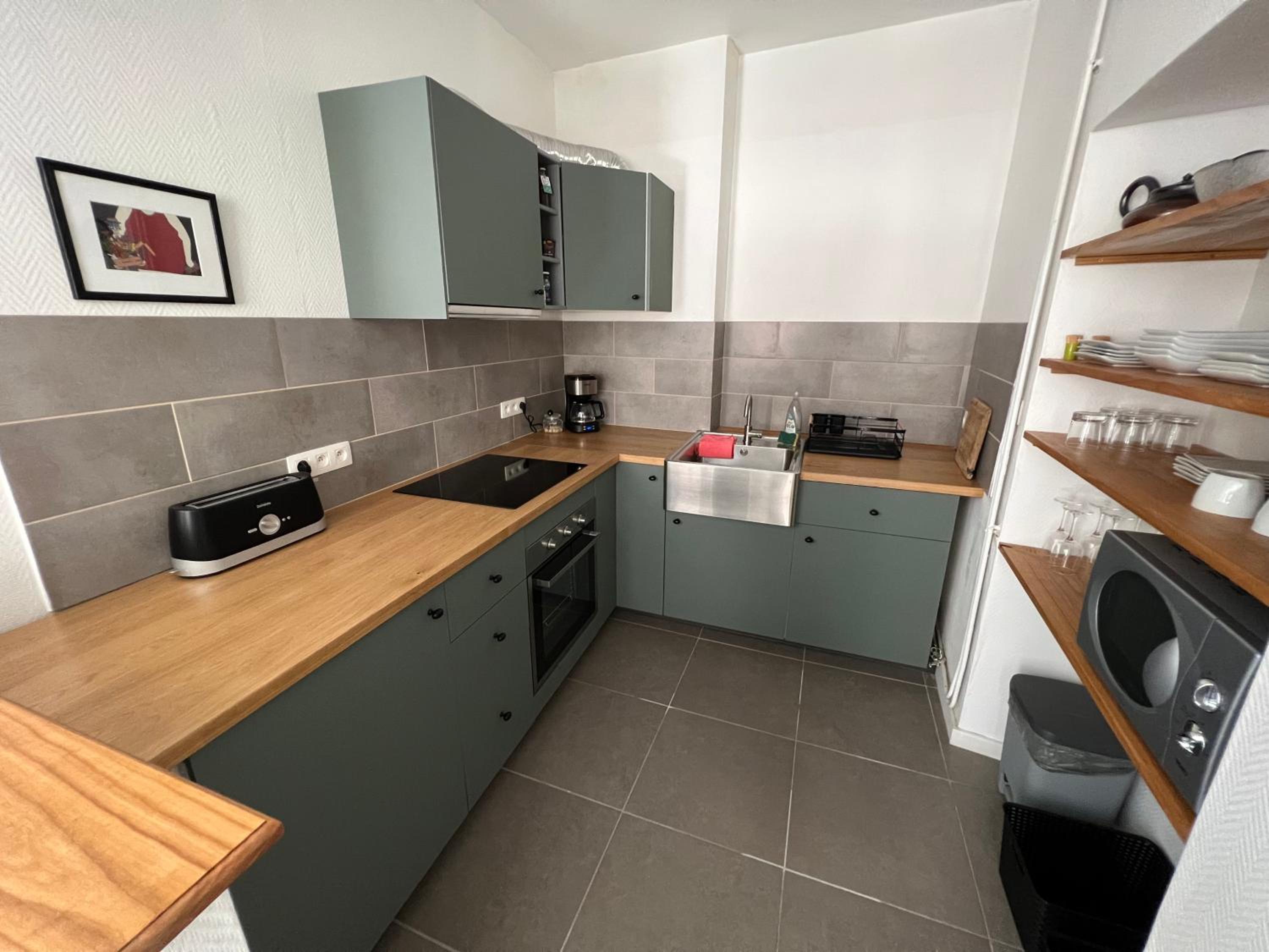 Family Studio - Photo 2