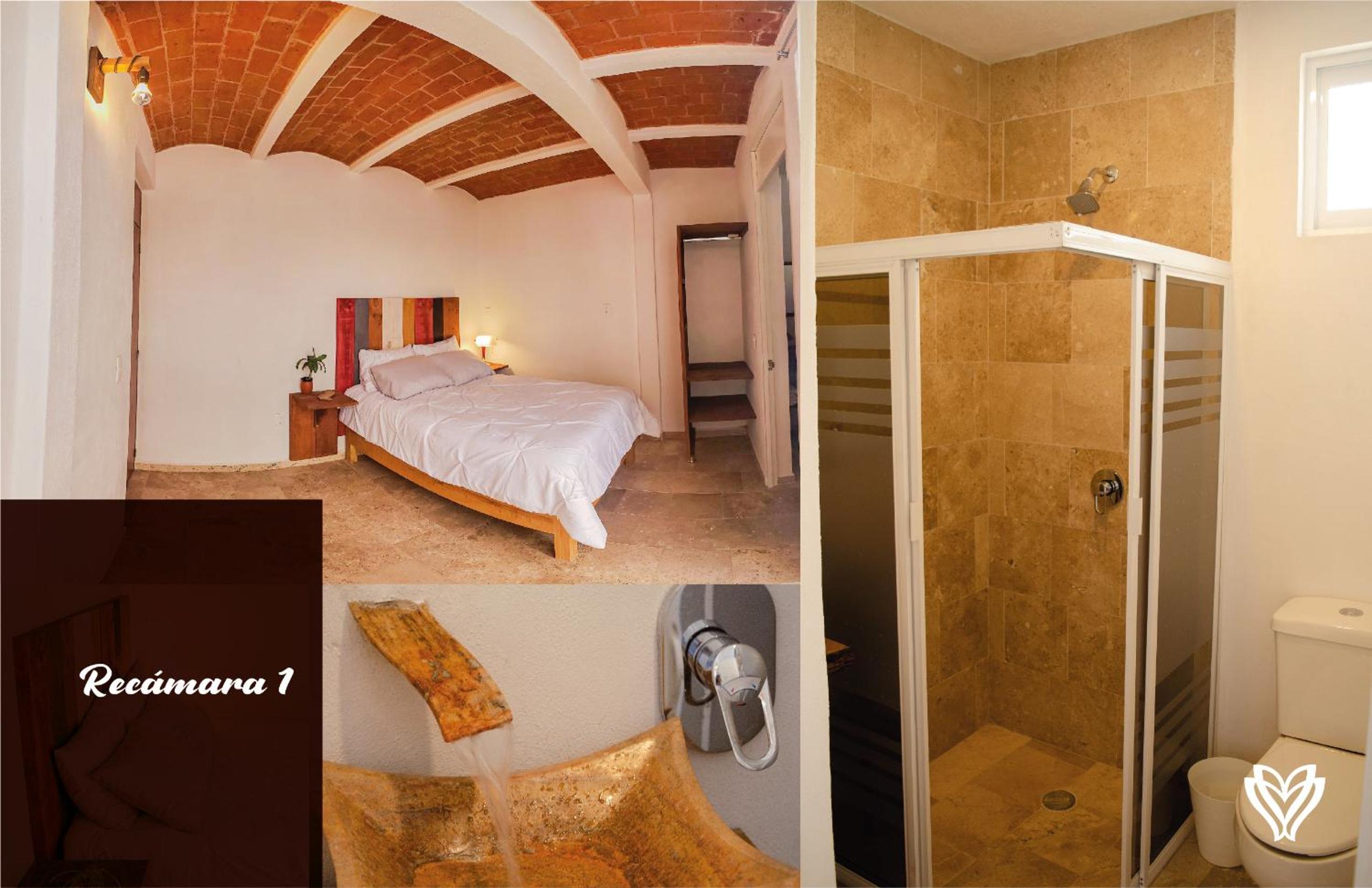 Double Room with Private Bathroom photo 3