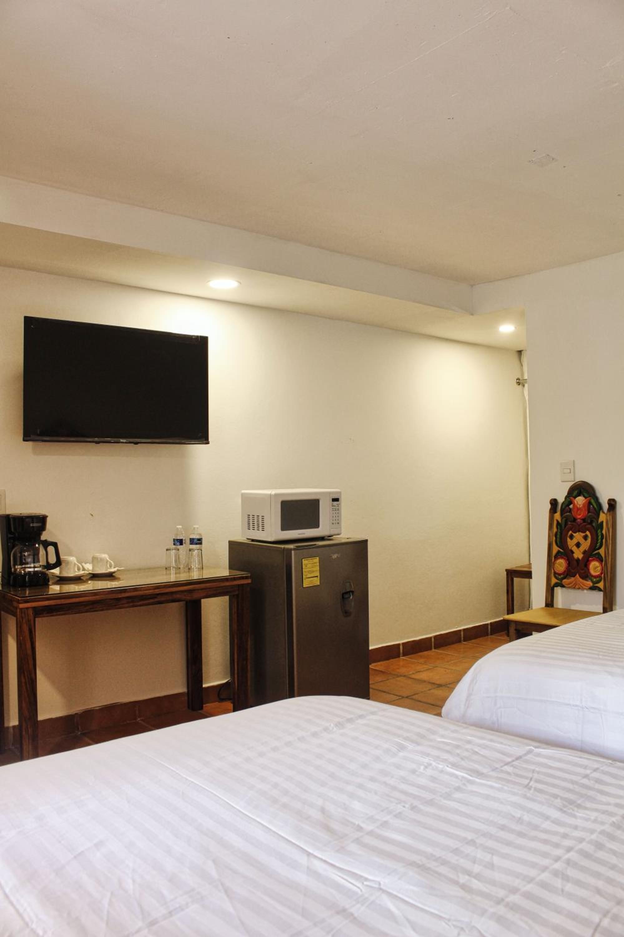Twin Room with Private Bathroom