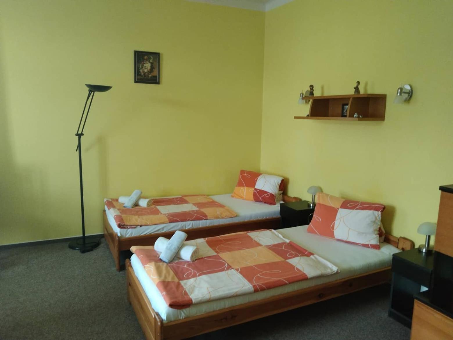 Double Room - Photo 9