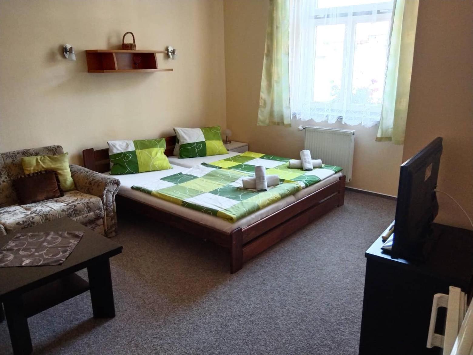 Double Room - Photo 15