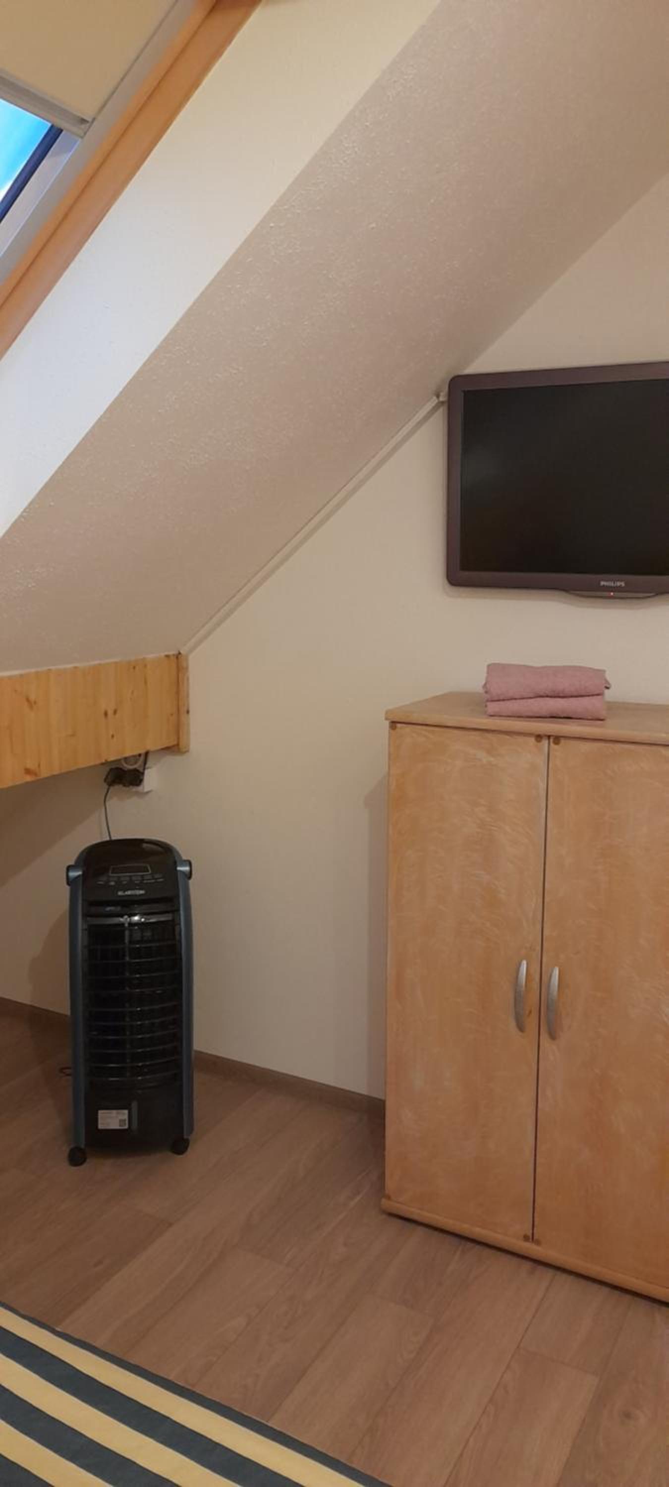 Small Double Room - Photo 11