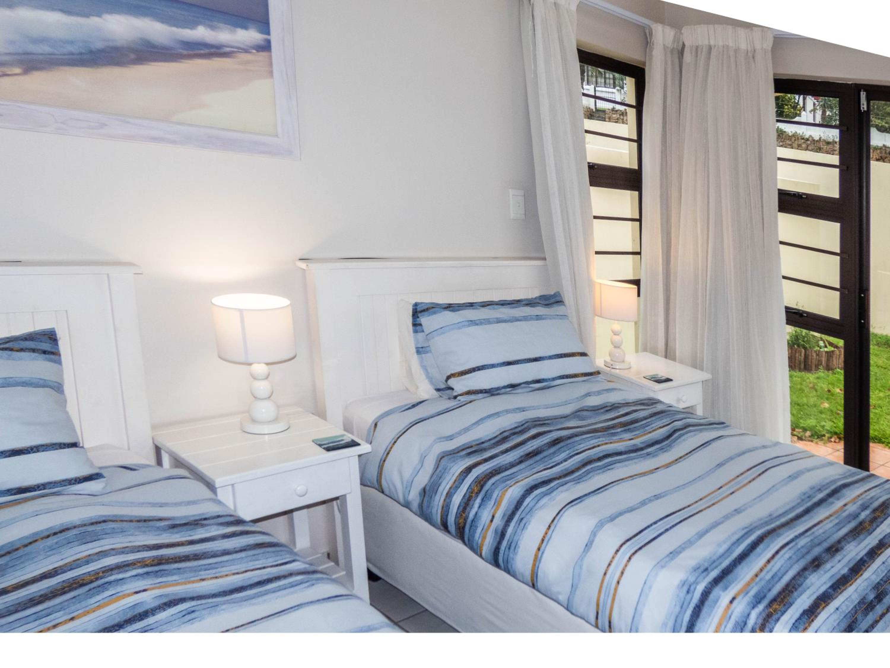 Superior Twin Room with Garden View photo 2