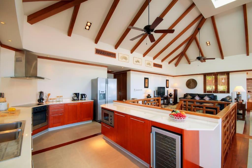 Three-Bedroom Villa - Photo 4