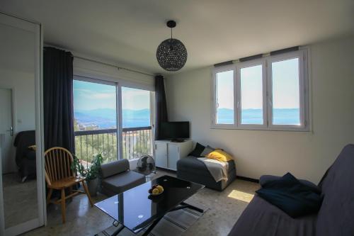 Apartment with Sea View