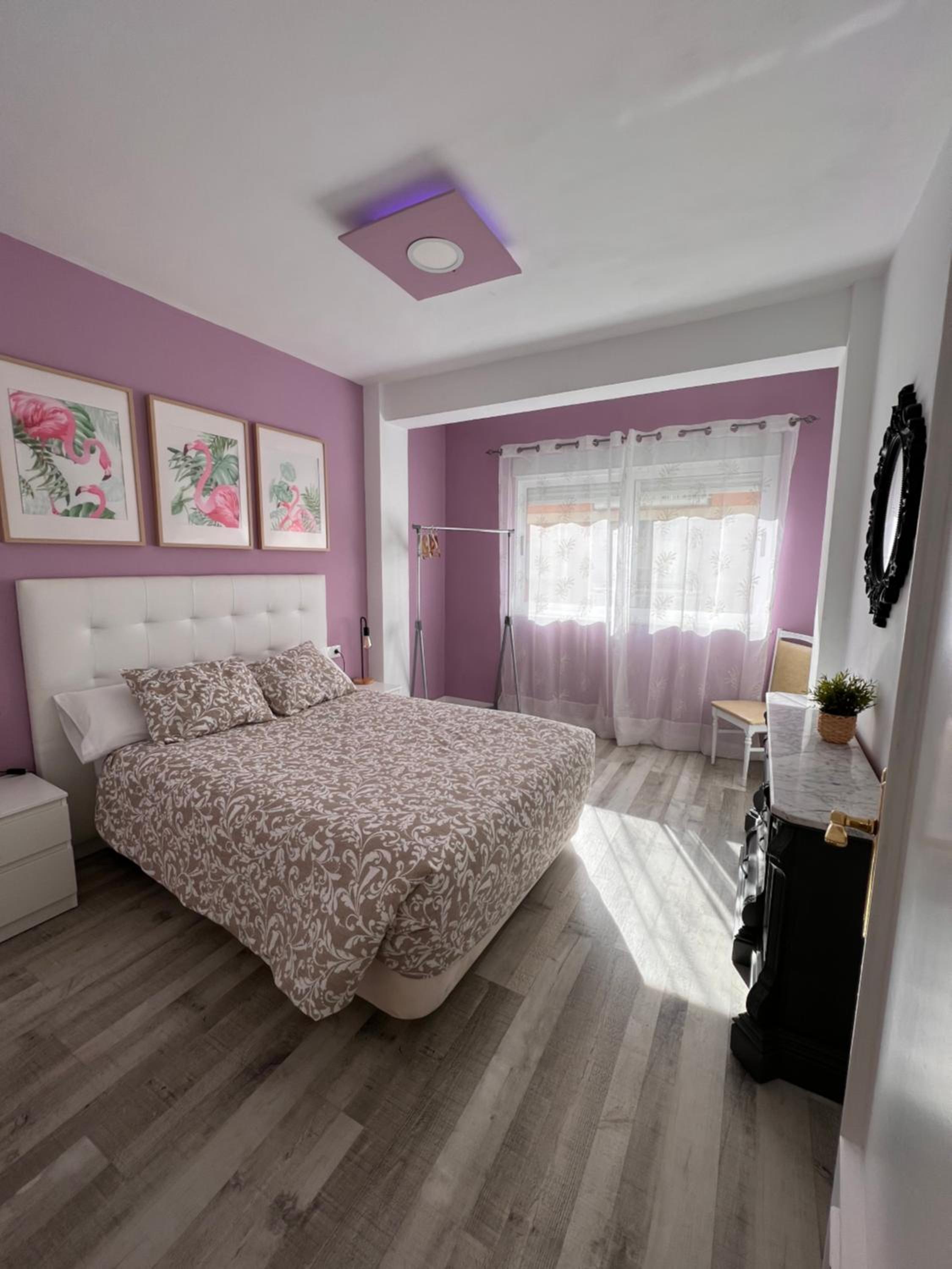 Apartamento con Balcón