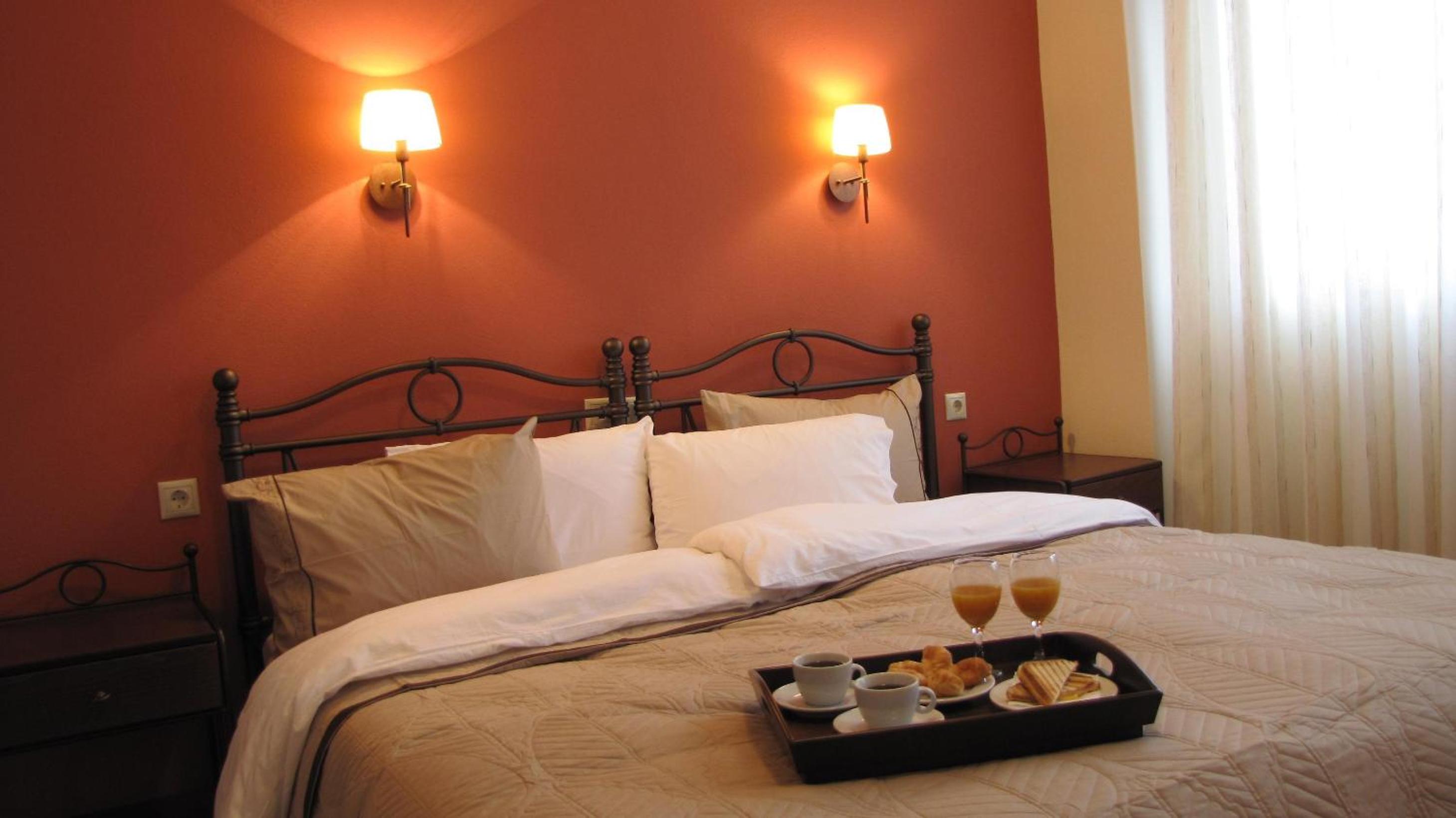 Double or Twin Room - Photo 16