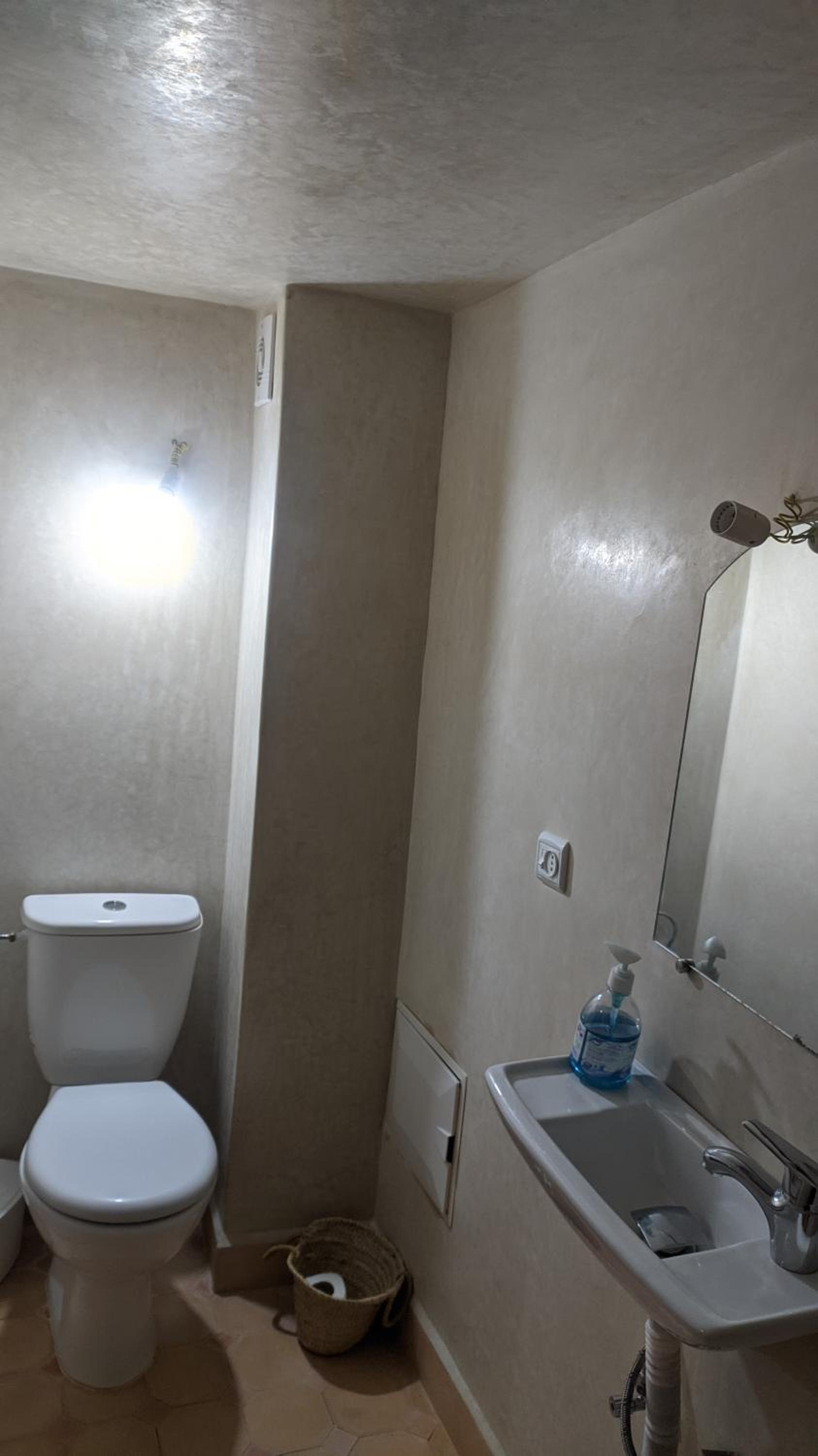 Double Room - Photo 8