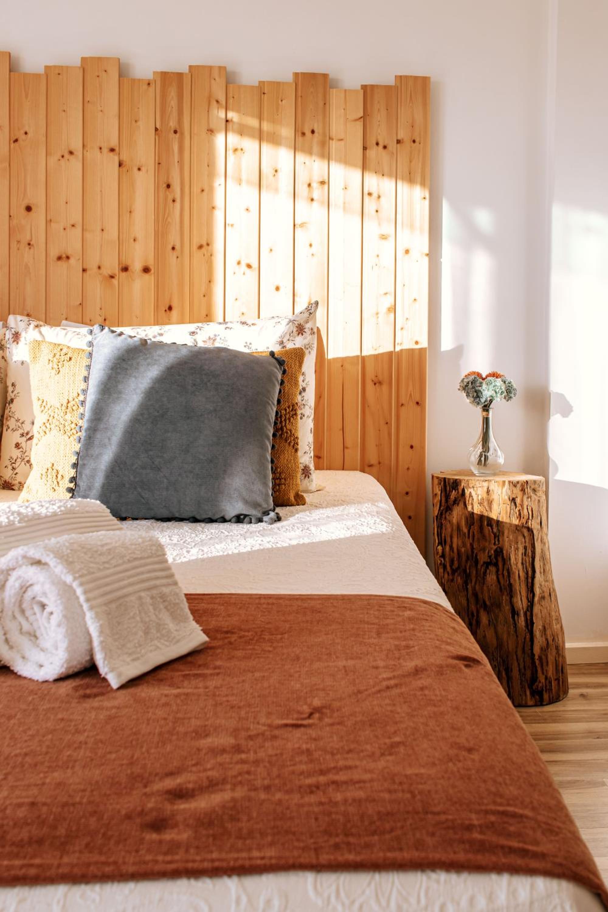 Four-Bedroom House - Photo 12