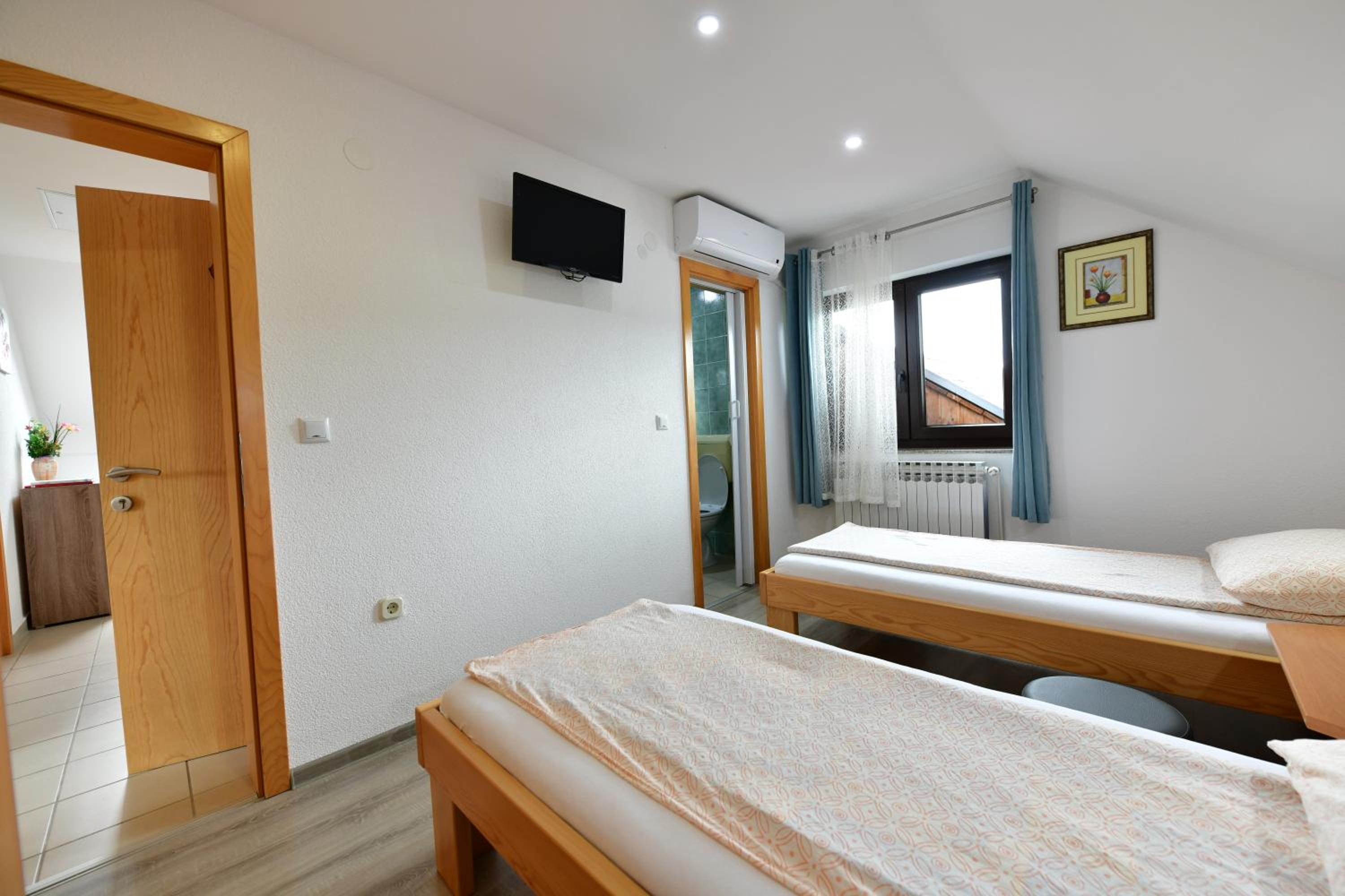 Double Room photo 3