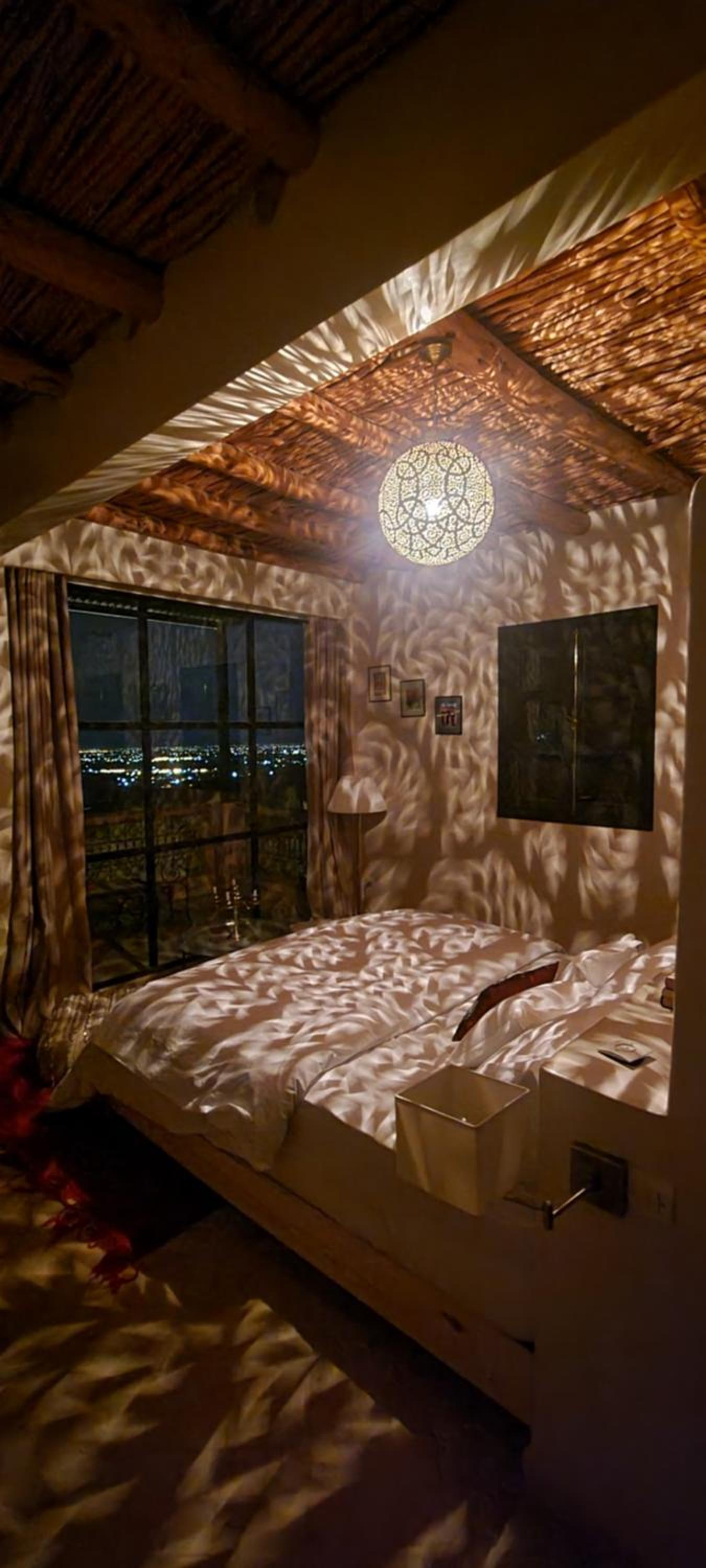 Deluxe Room (2 Adults + 1 Child) - Photo 7