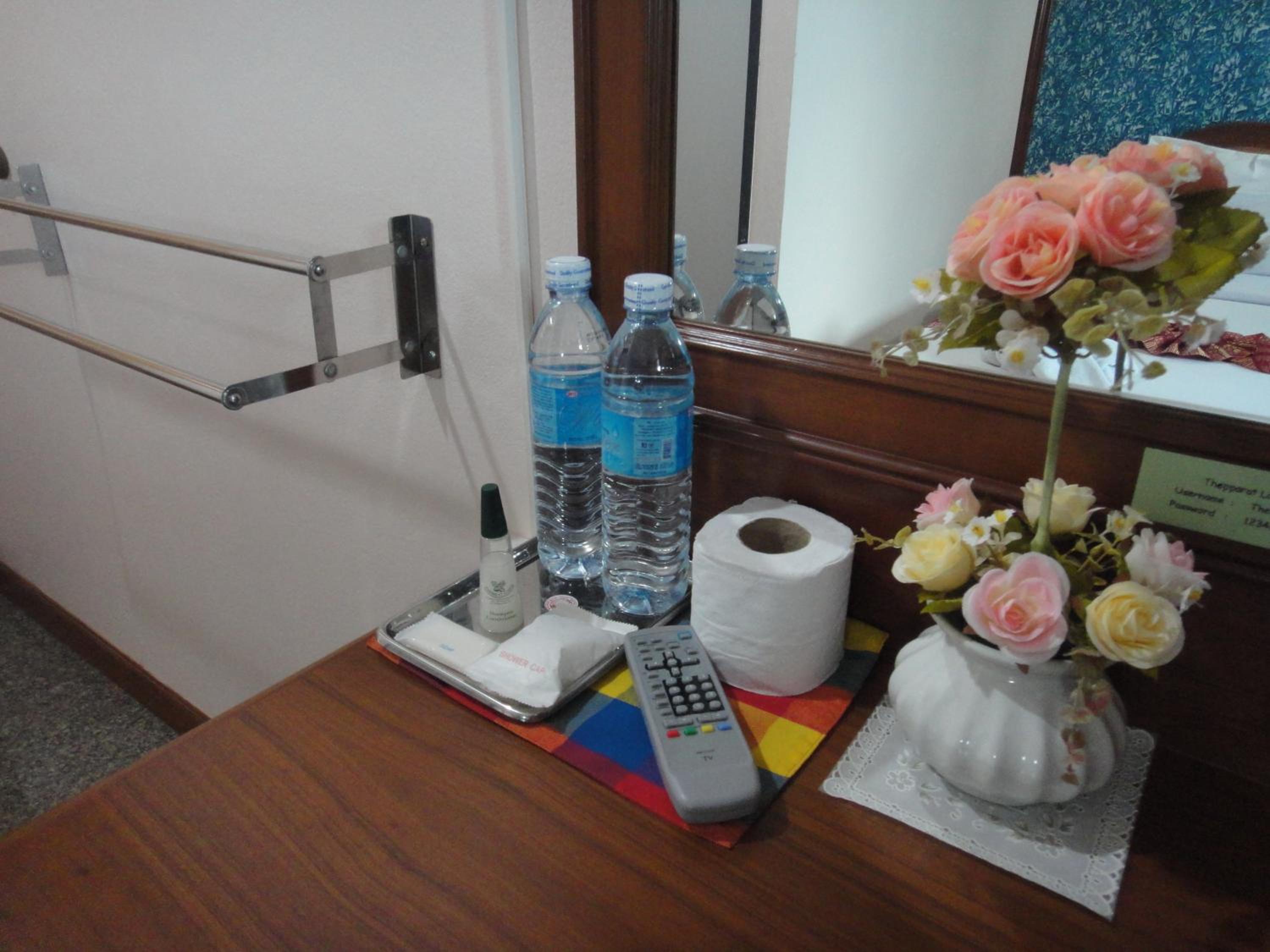 Deluxe Twin Room - Photo 9