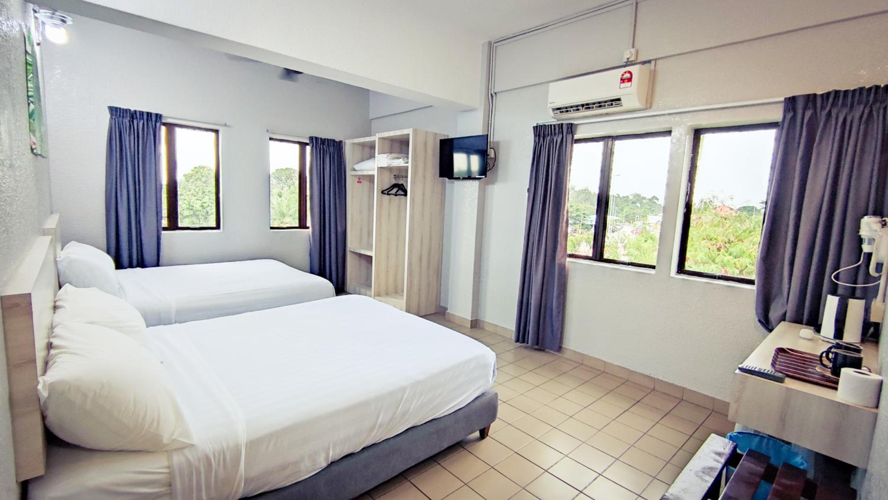 Standard Quadruple Room