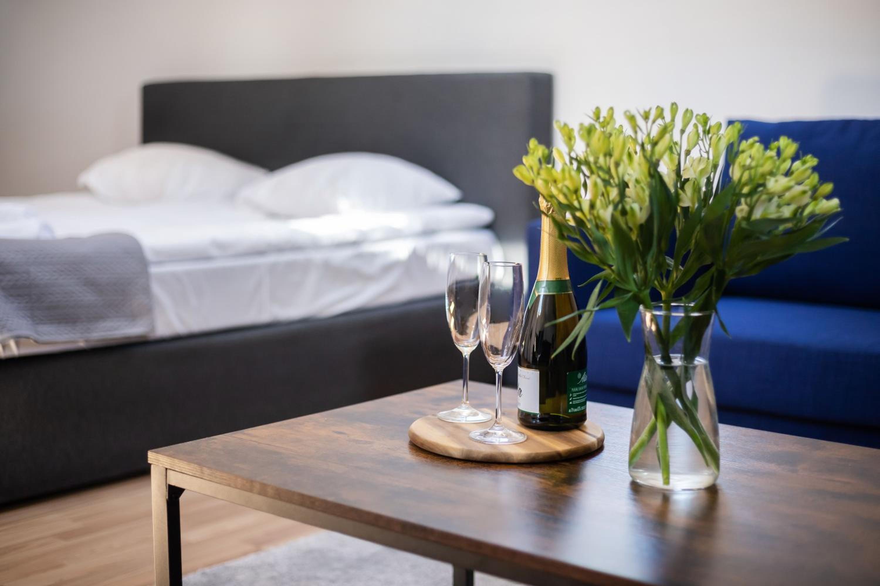 Superior Suite - Photo 11