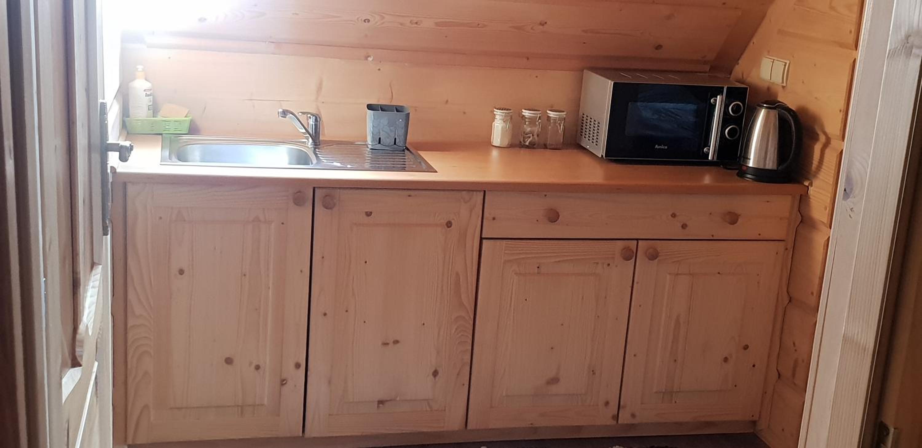 One-Bedroom Apartment - Photo 1