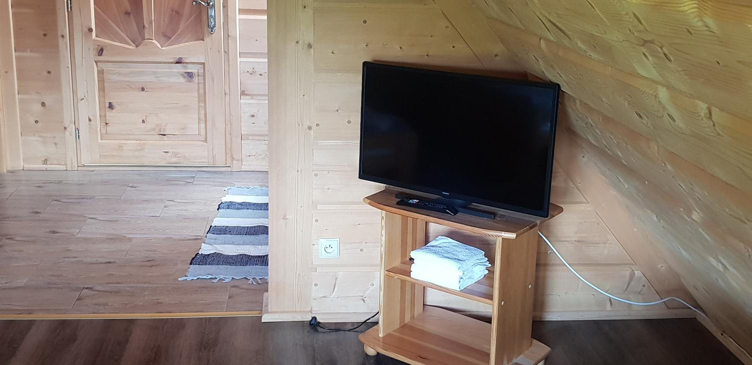 One-Bedroom Apartment - Photo 4