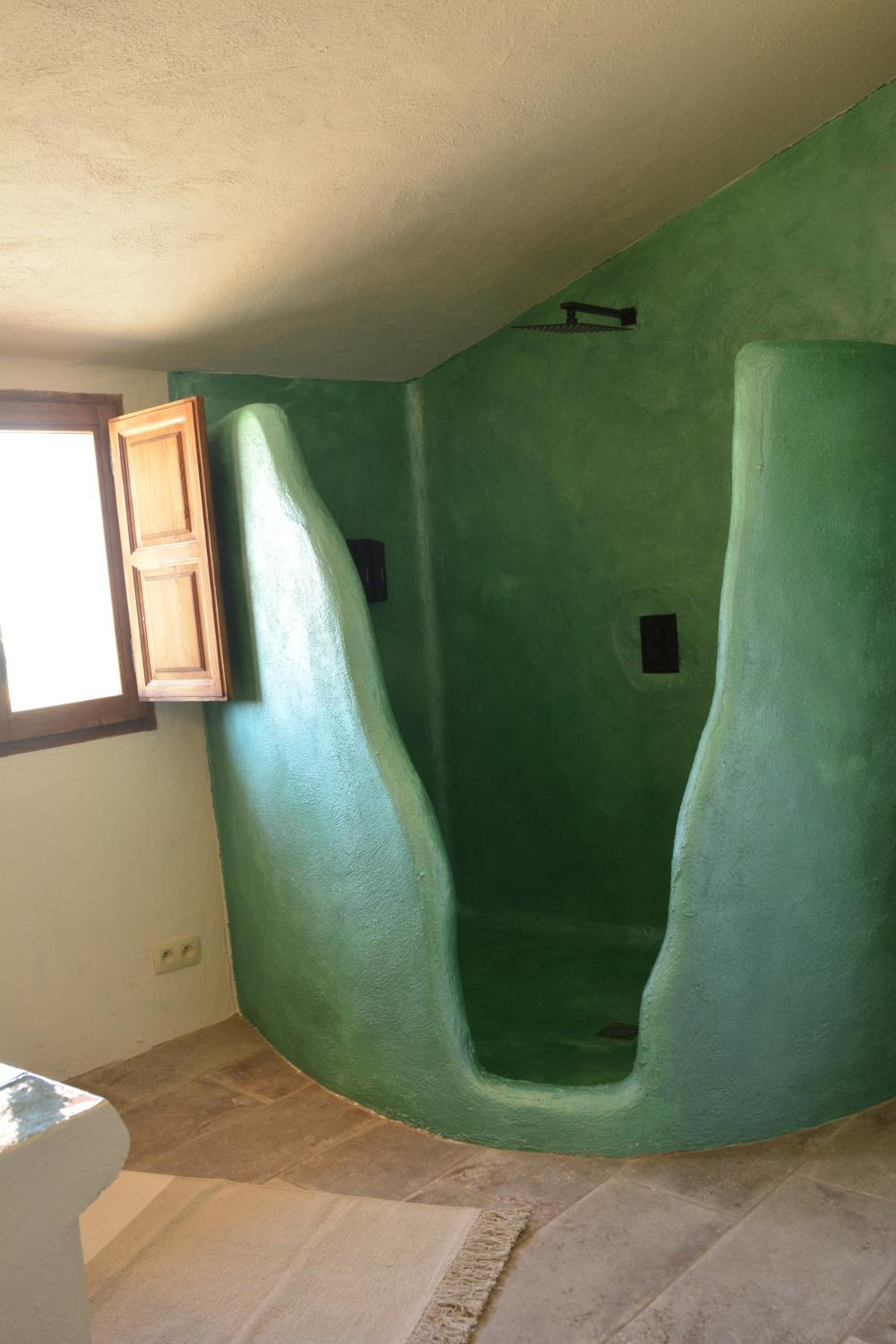 Deluxe King Room photo 3
