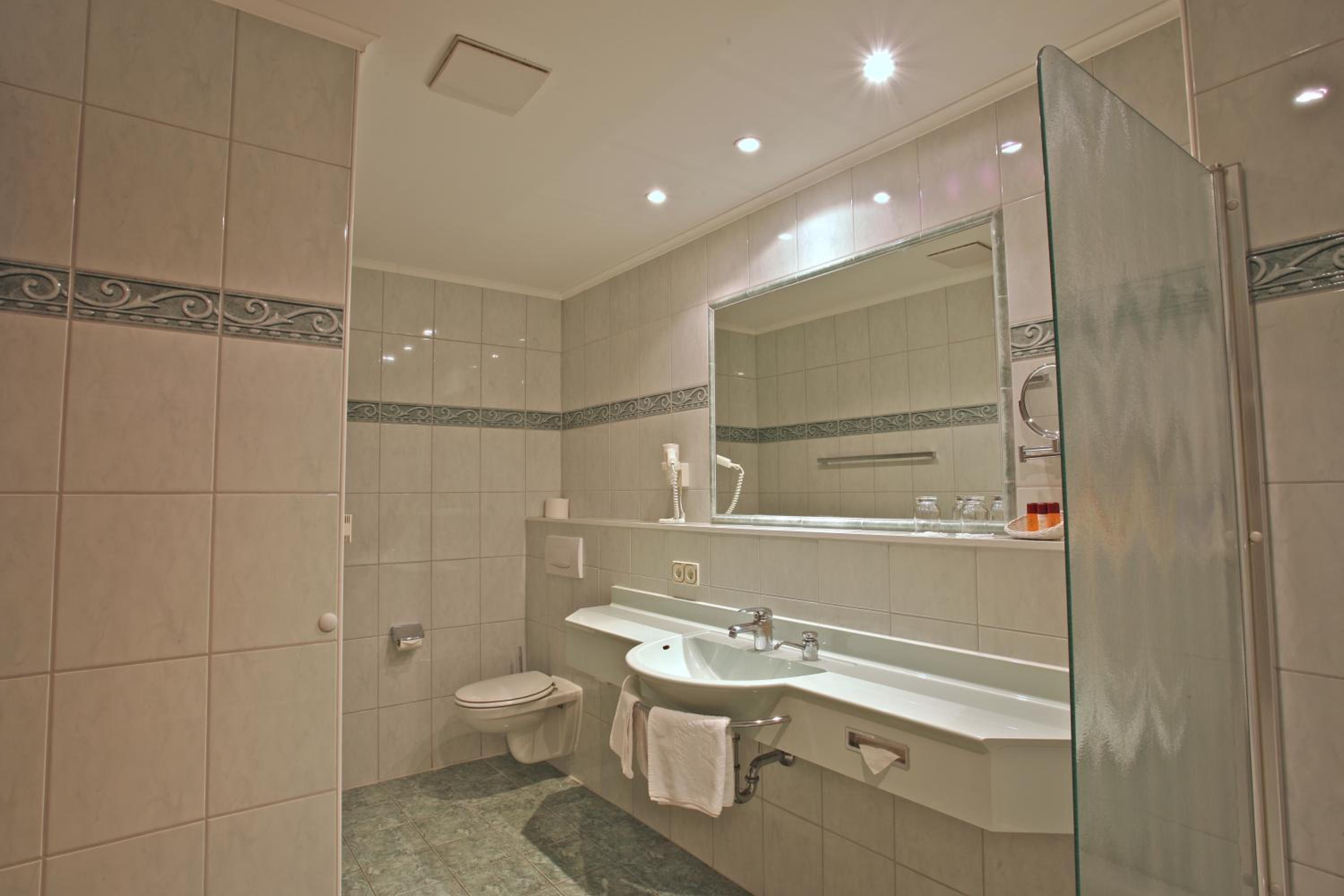 Apartment - Photo 2