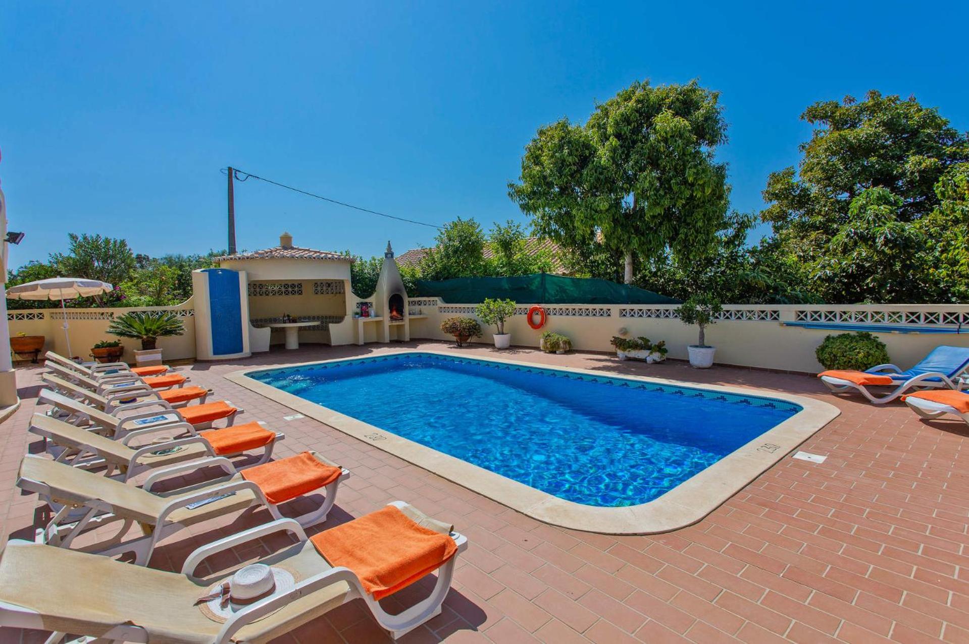 Villa photo 2