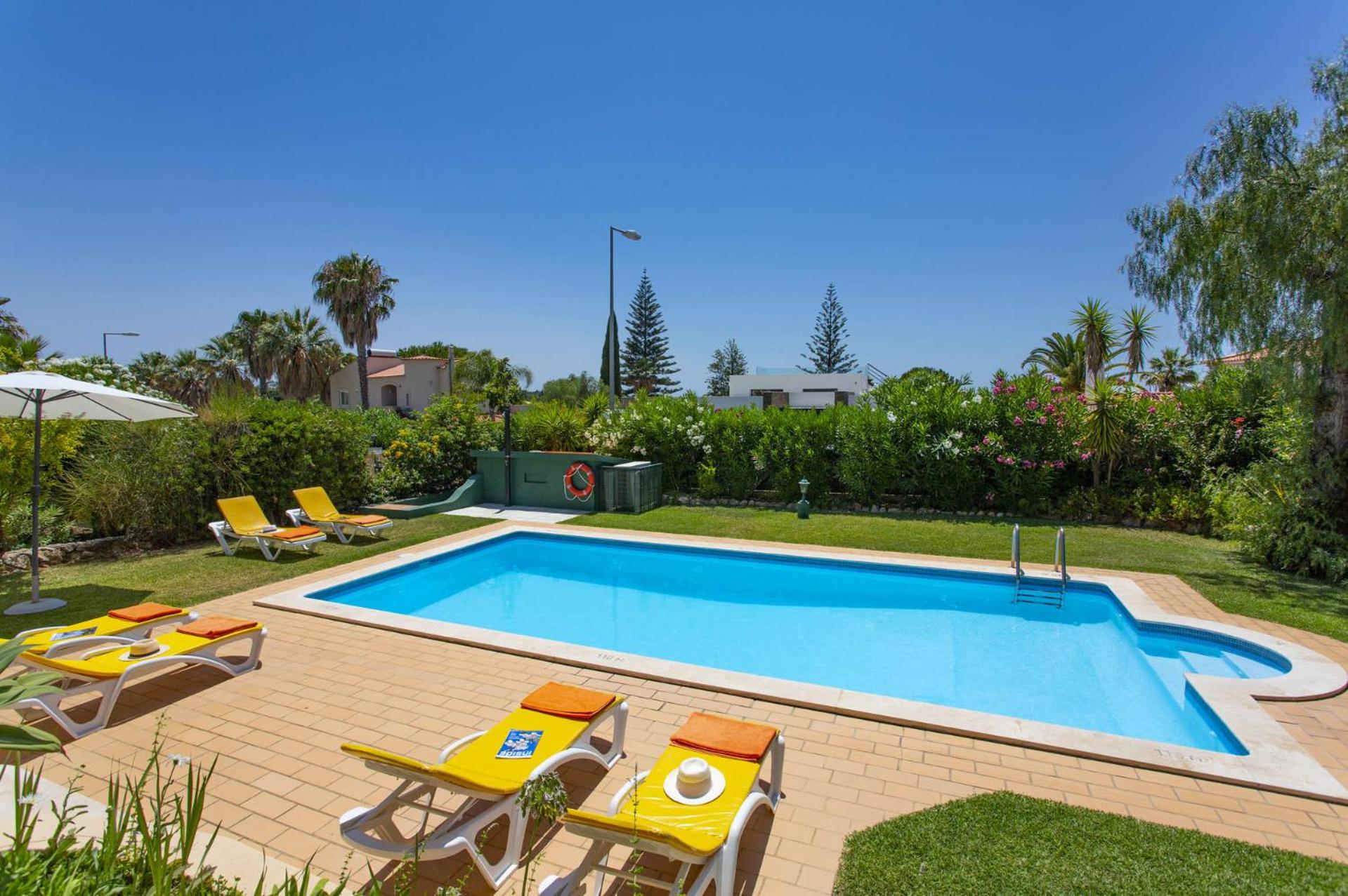 Three-Bedroom Villa photo 2