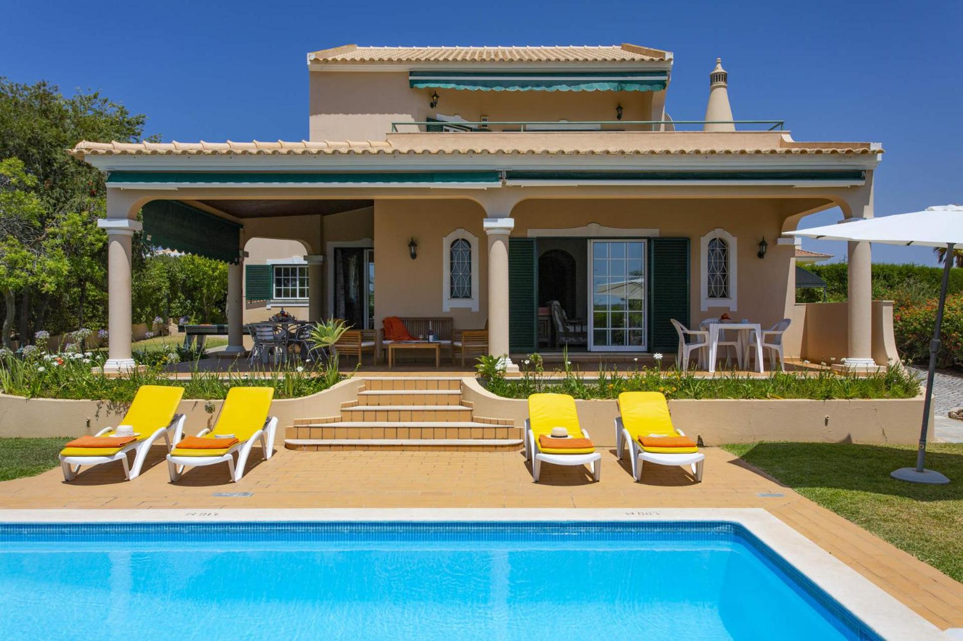 Three-Bedroom Villa photo 3
