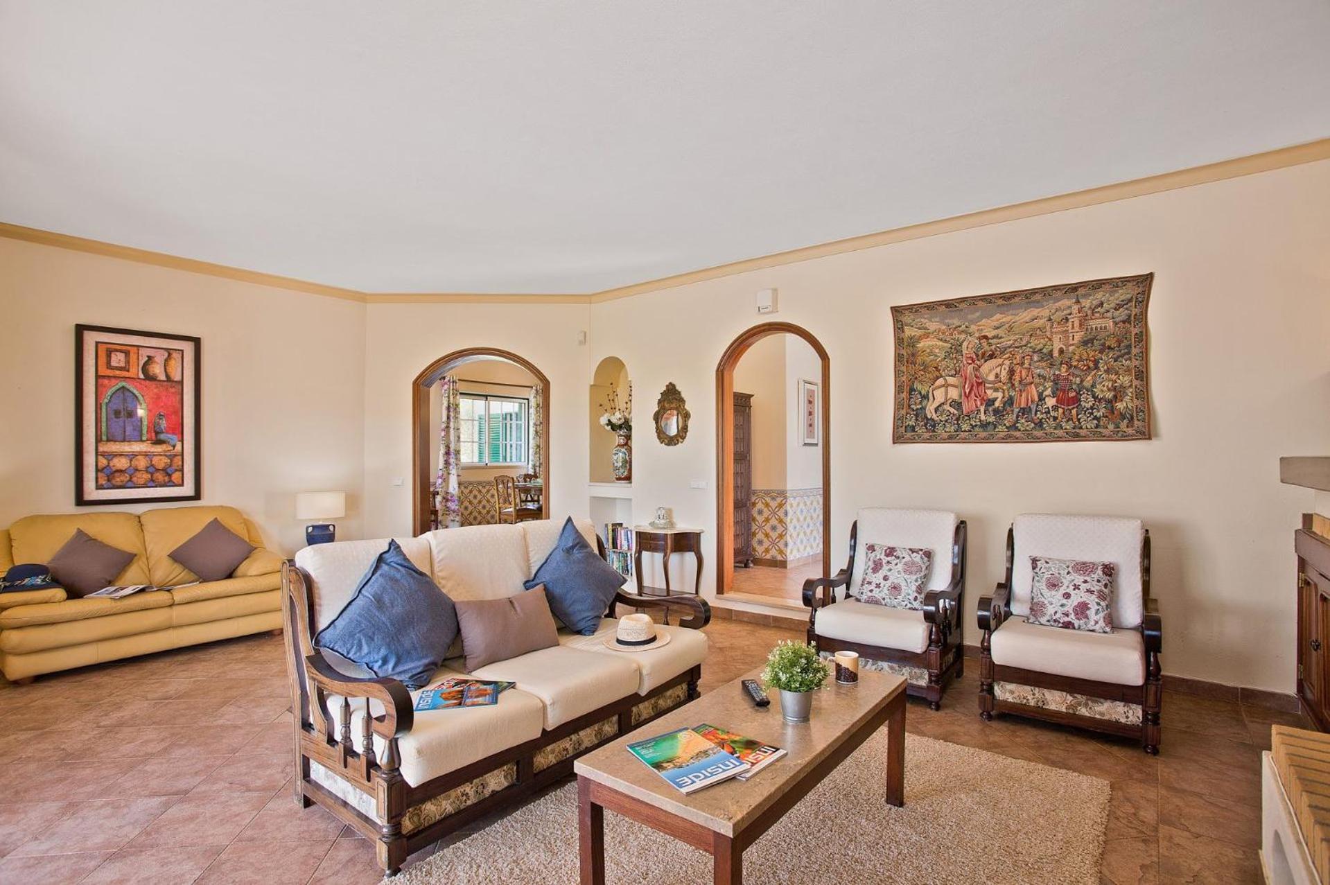 Villa photo 1