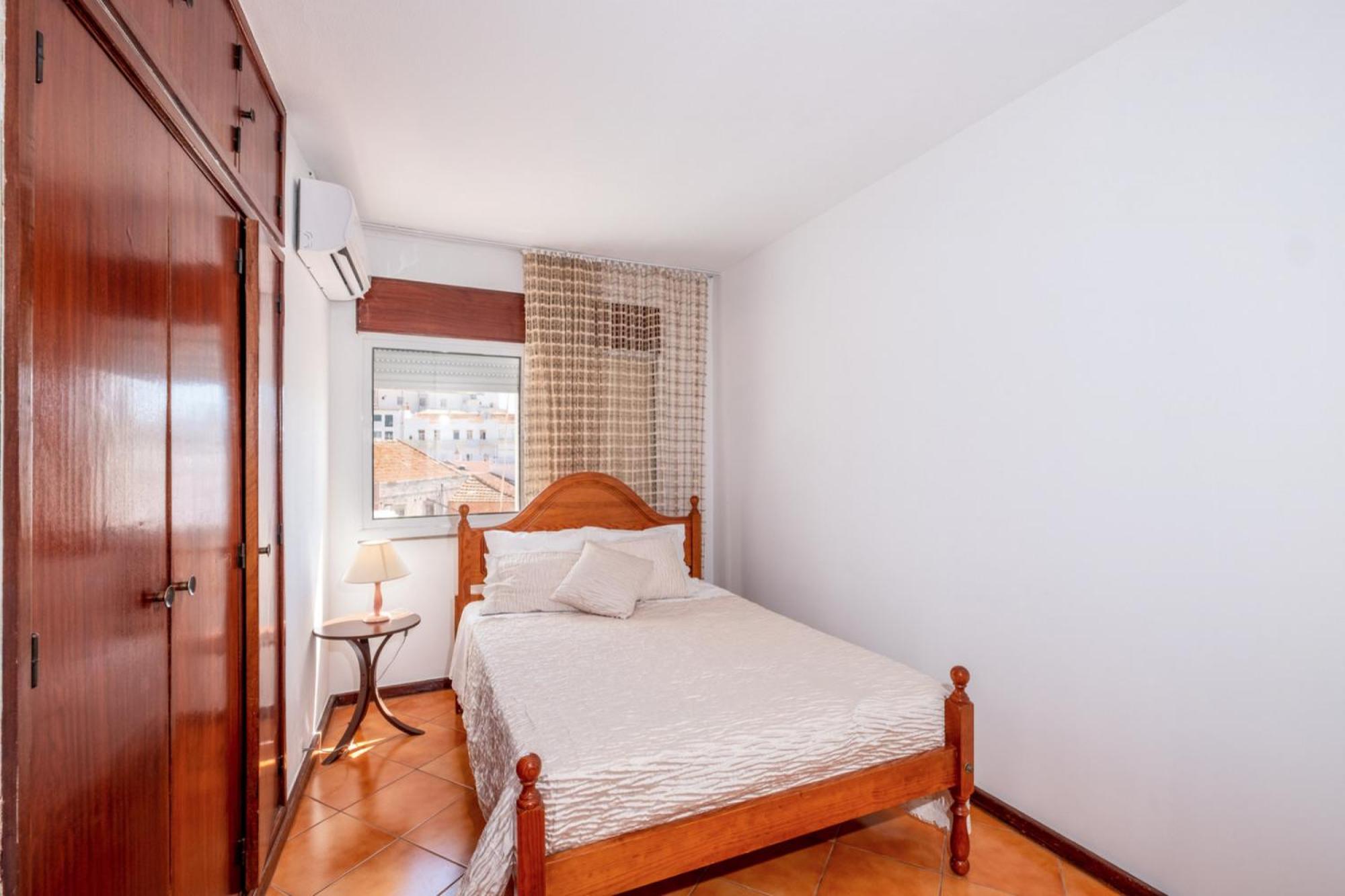 Room2