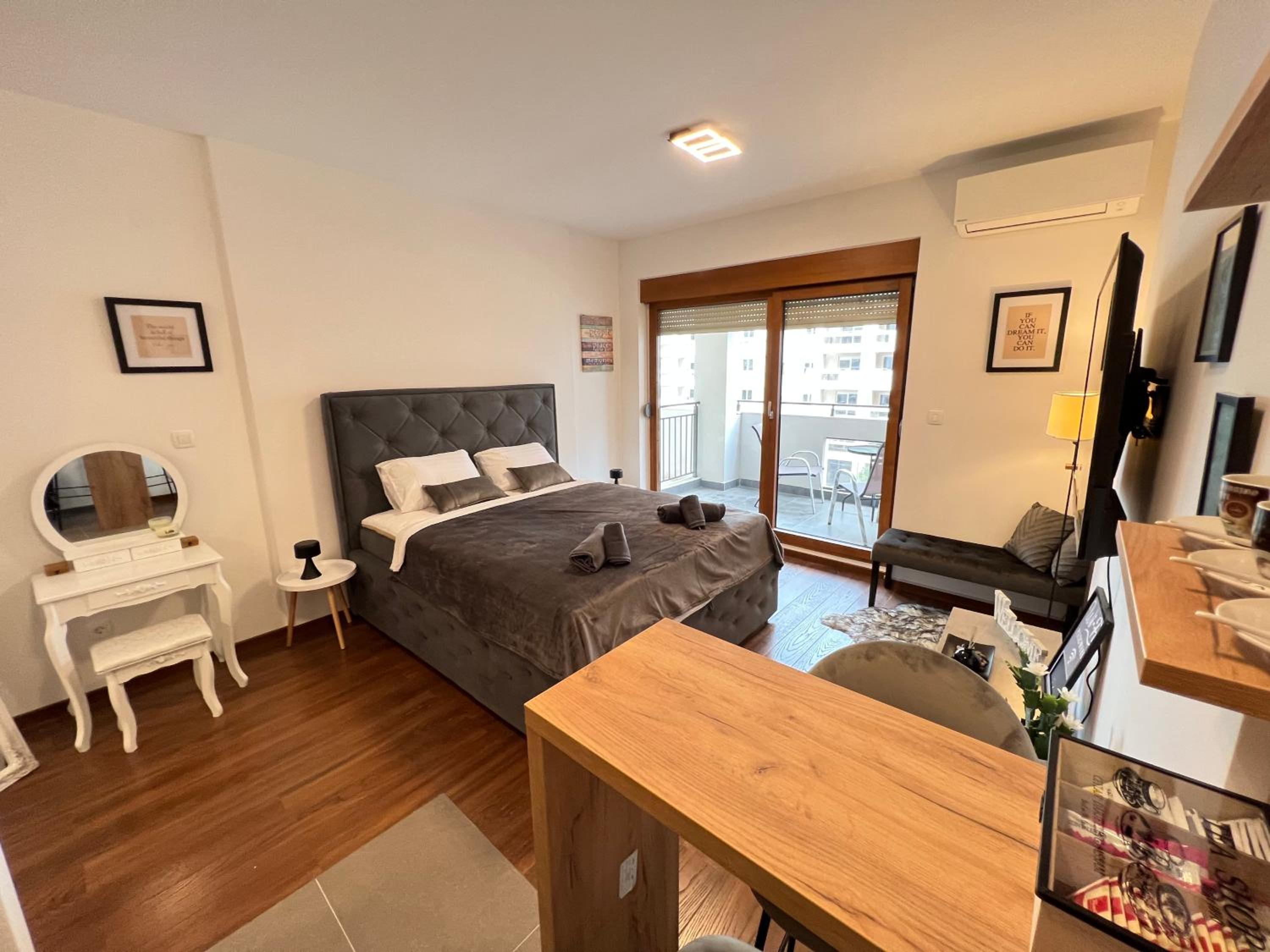 Studio Apartment with Balcony