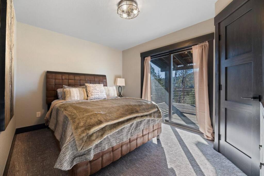 Four-Bedroom House photo 1