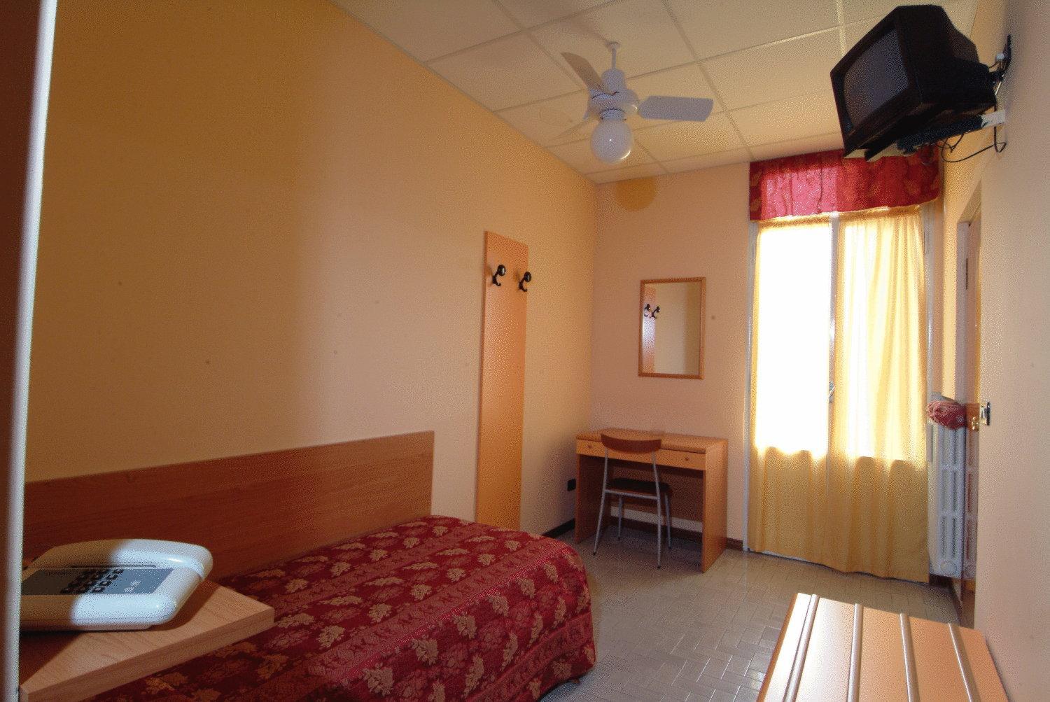 Classic Single Room with Balcony photo 1
