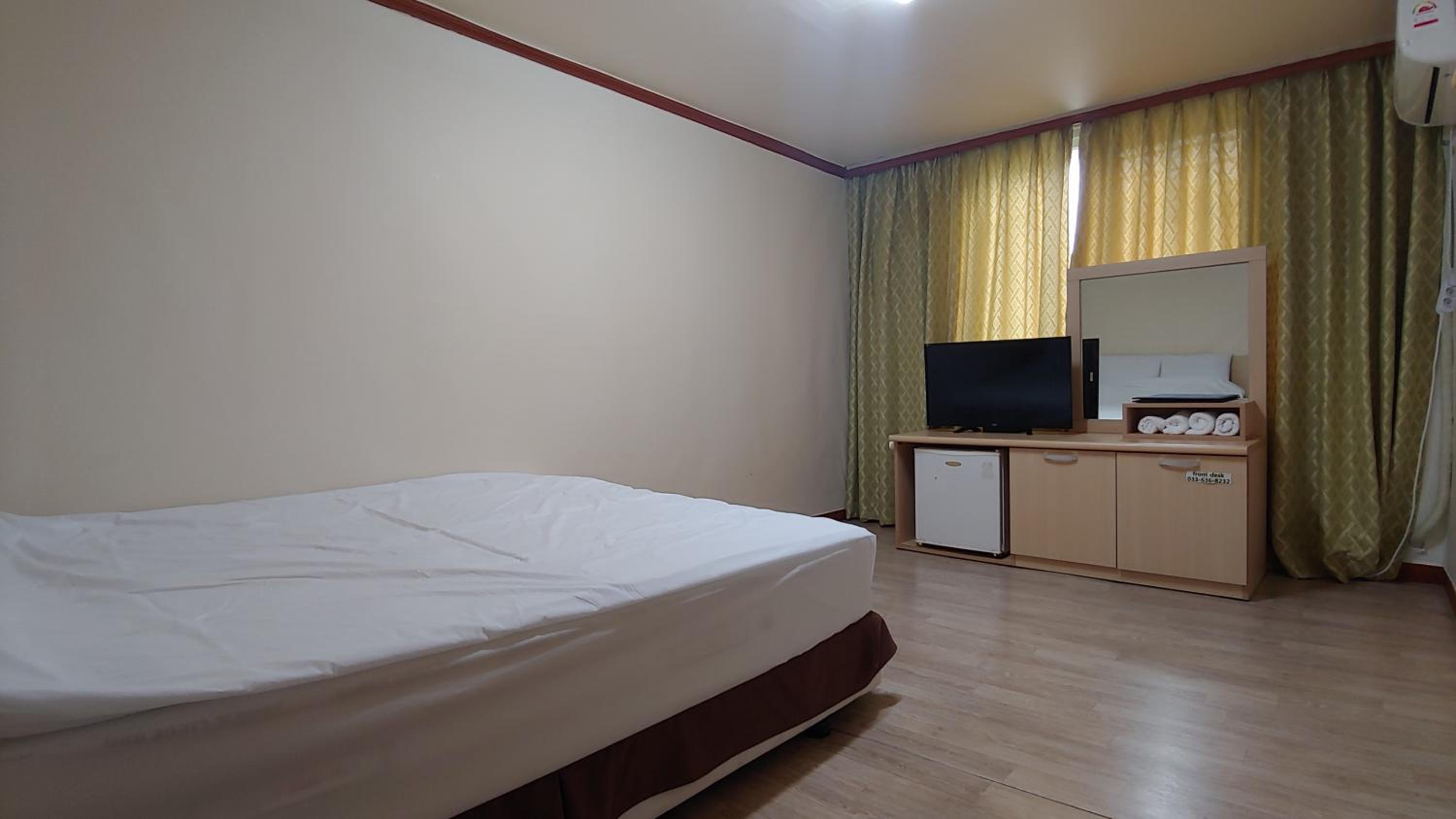 Standard Double Room - Photo 5