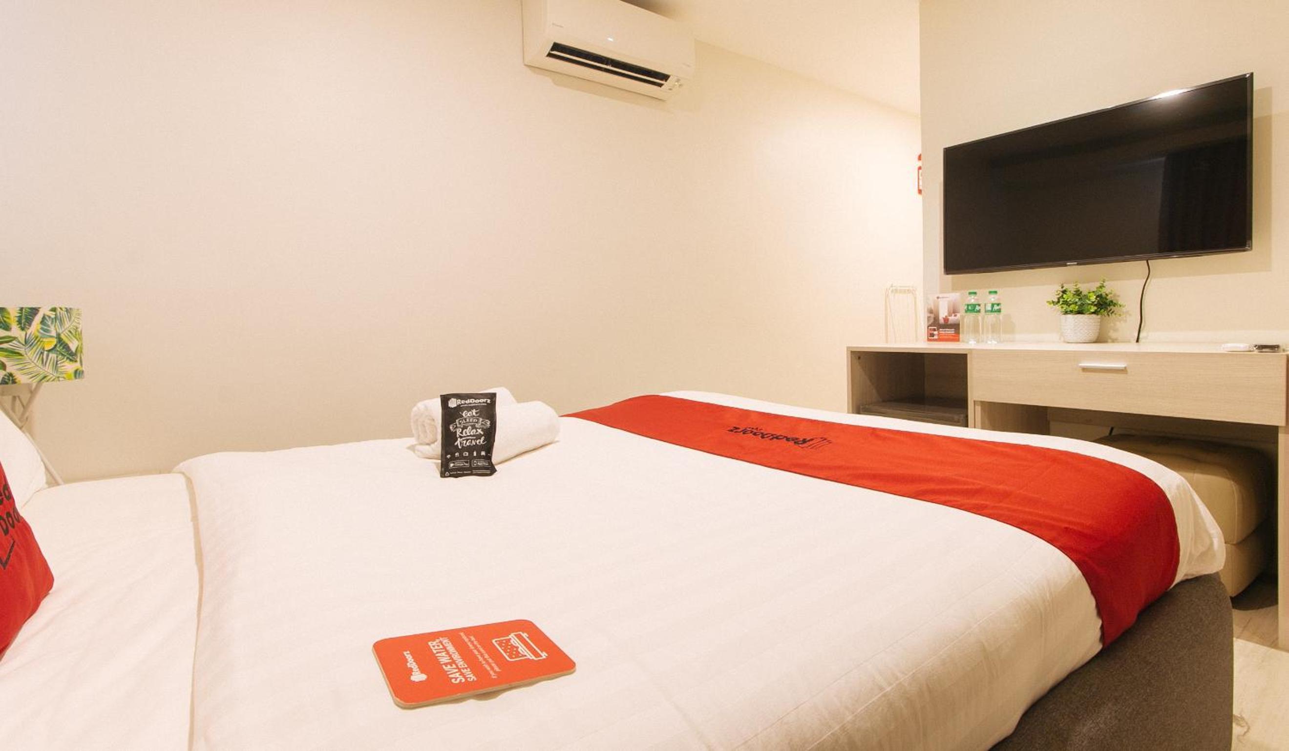 Double Room - Photo 6