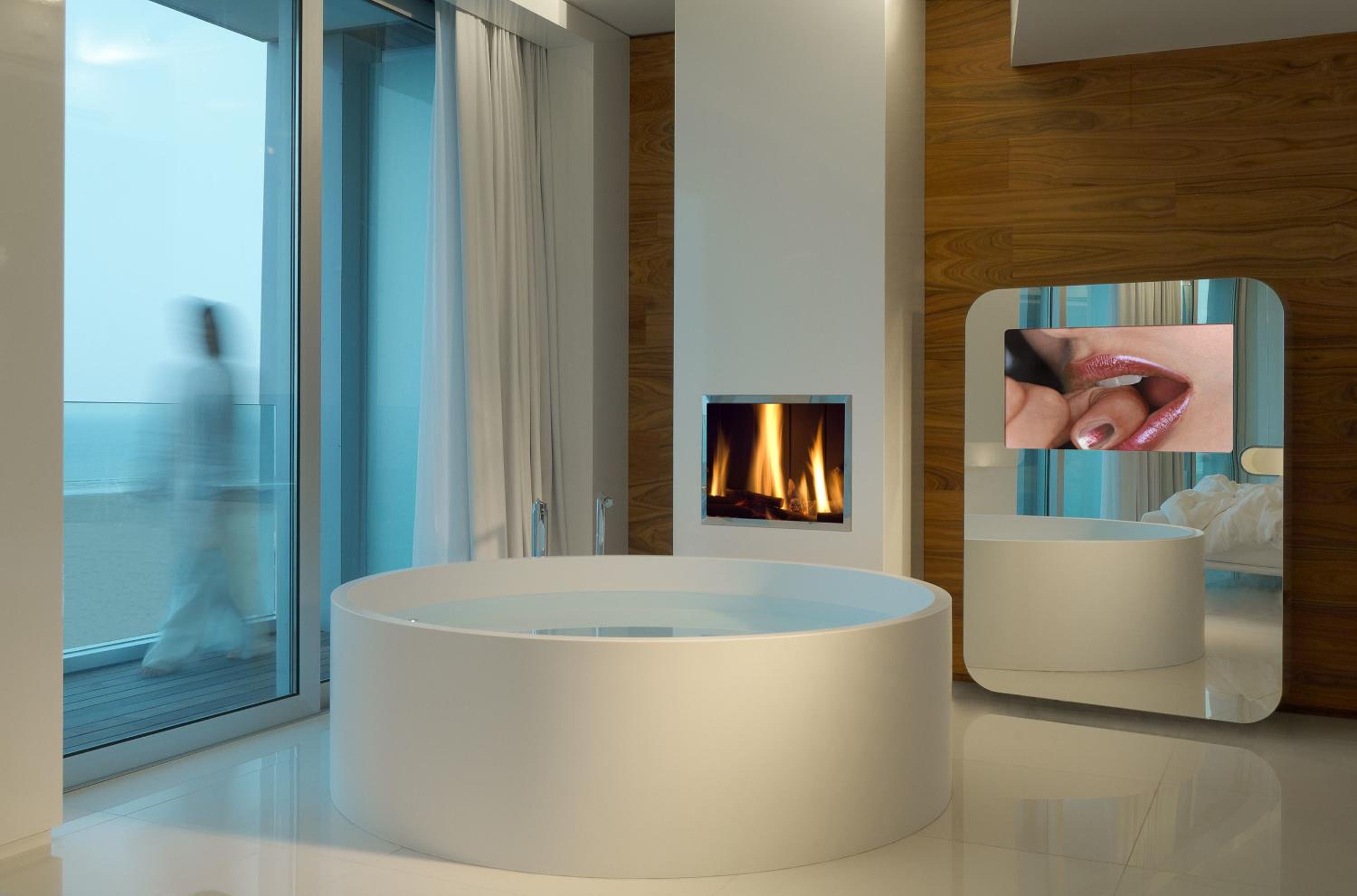 Luxury Suite photo 3