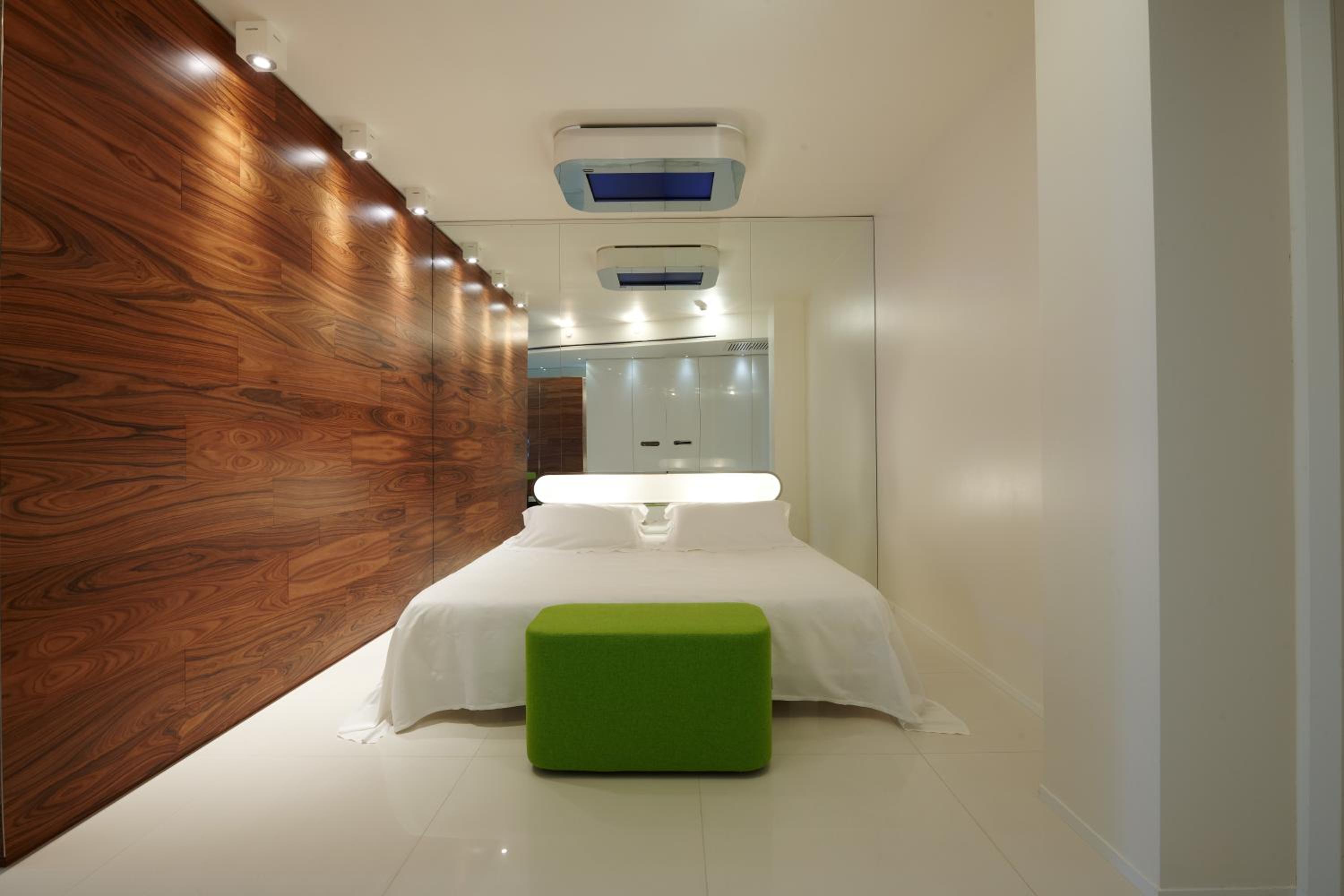 Superior Suite with Sea View - Photo 1