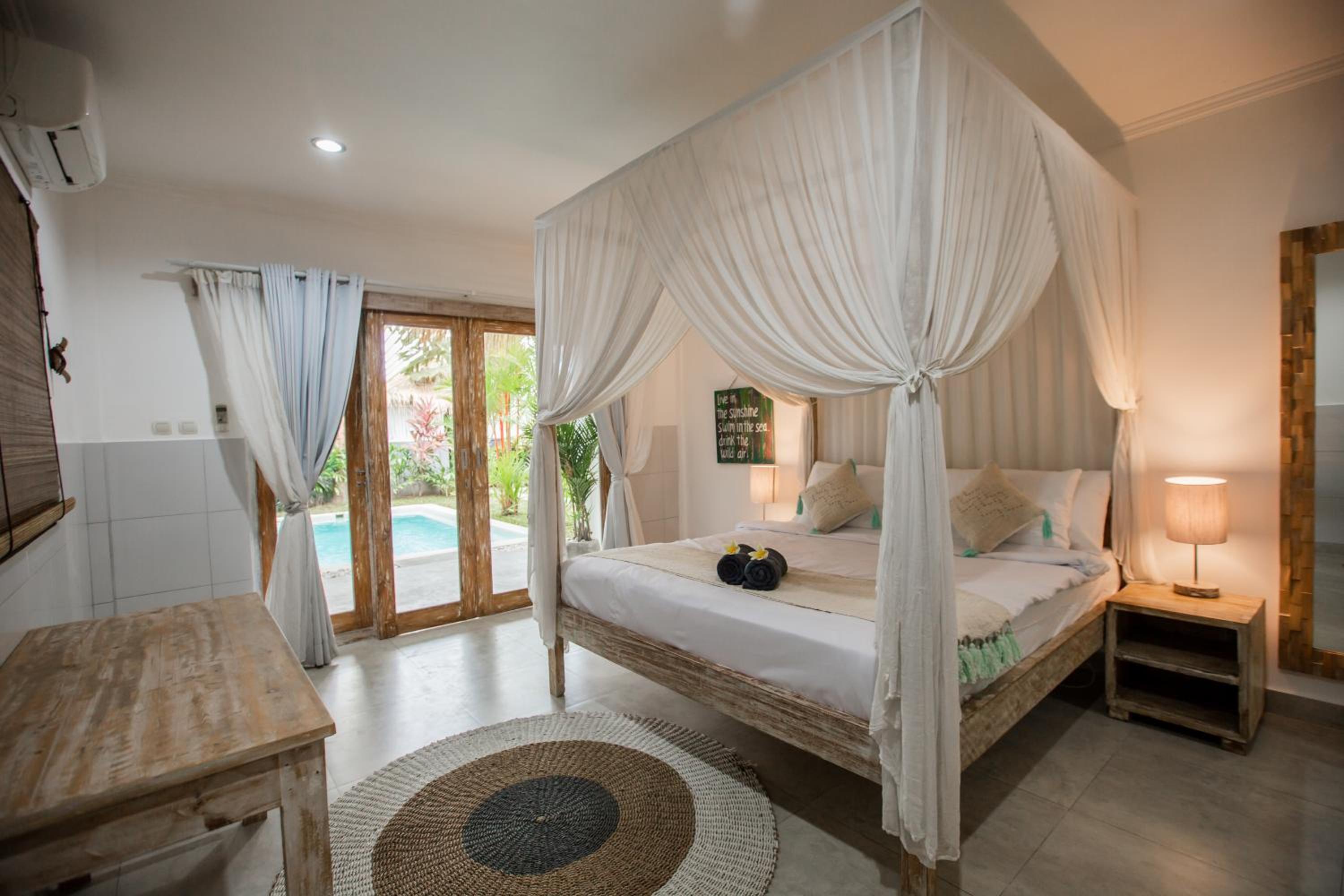 Three-Bedroom Villa - Photo 1