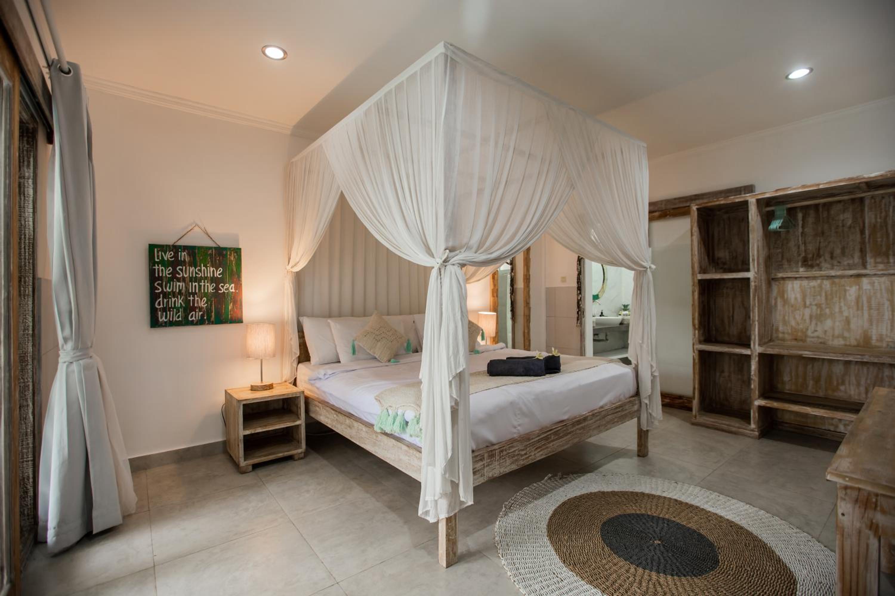 Three-Bedroom Villa - Photo 33