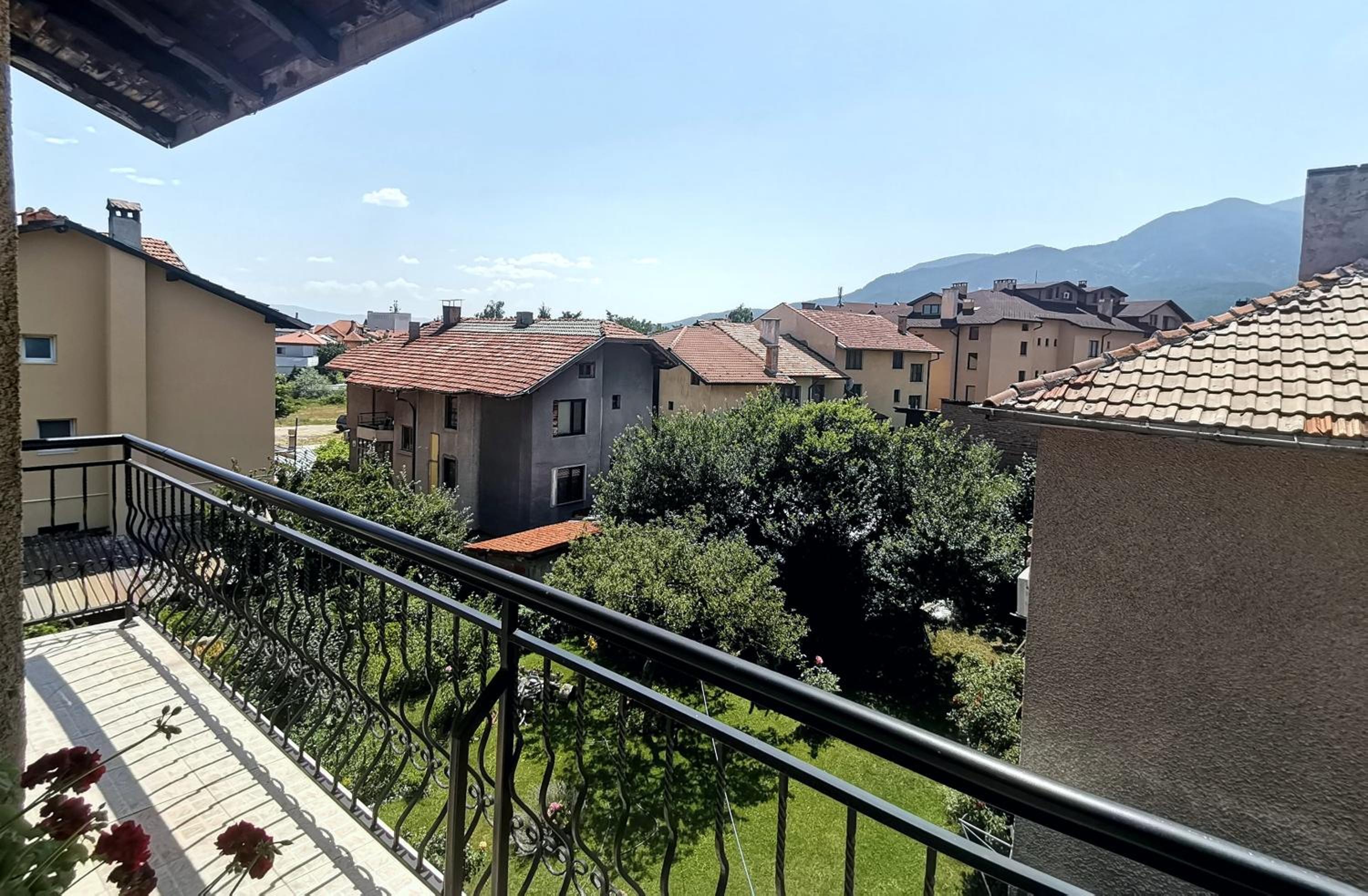 Double or Twin Room with Mountain View photo 3