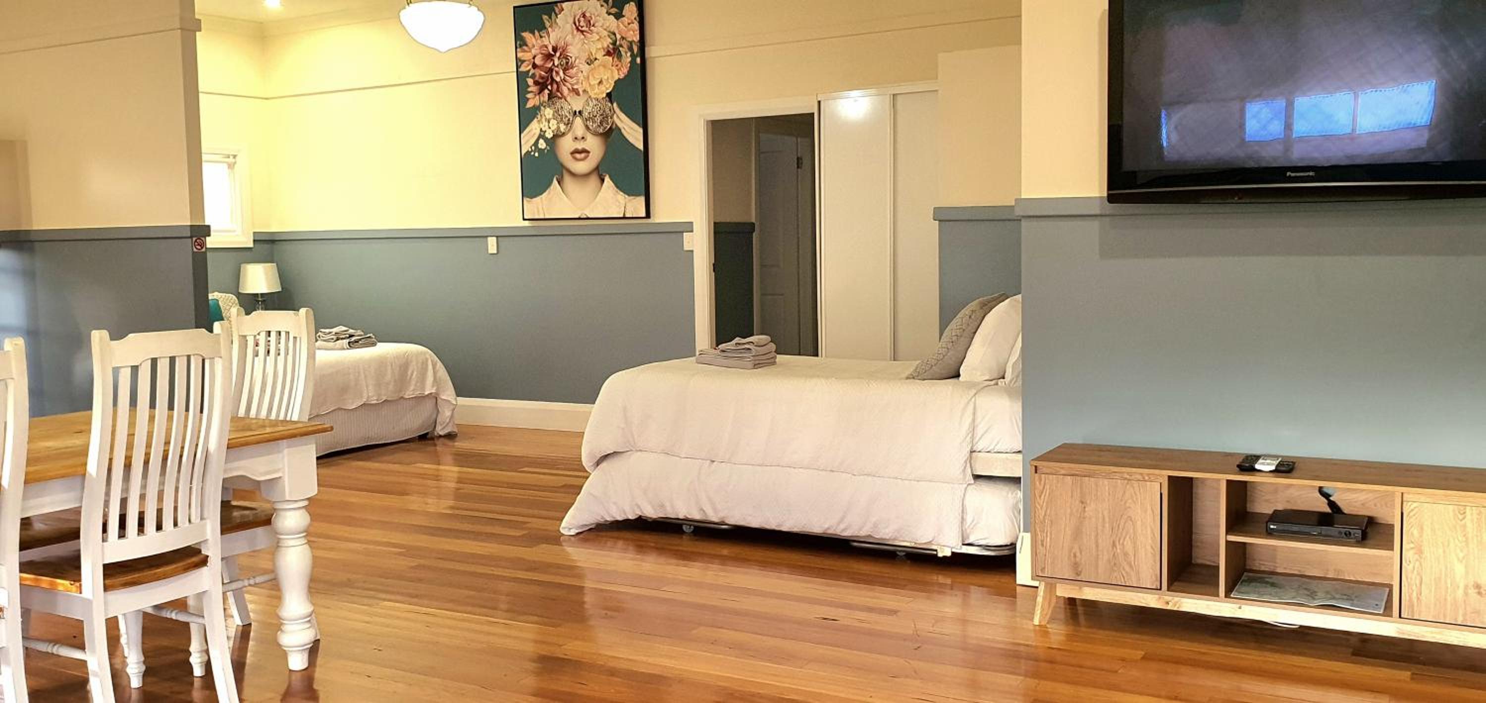 Apartment photo 3