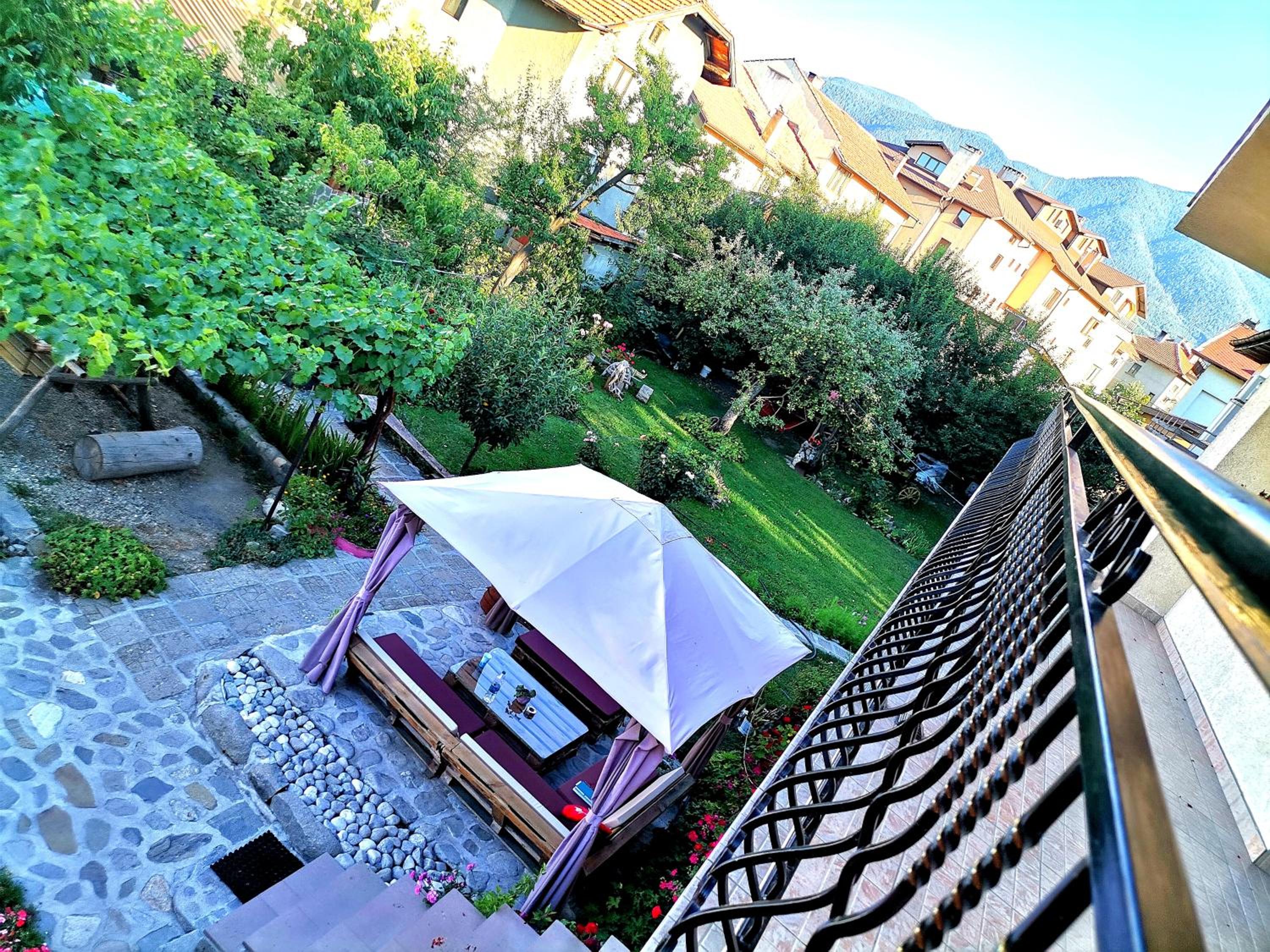 Double or Twin Room with Mountain View photo 2