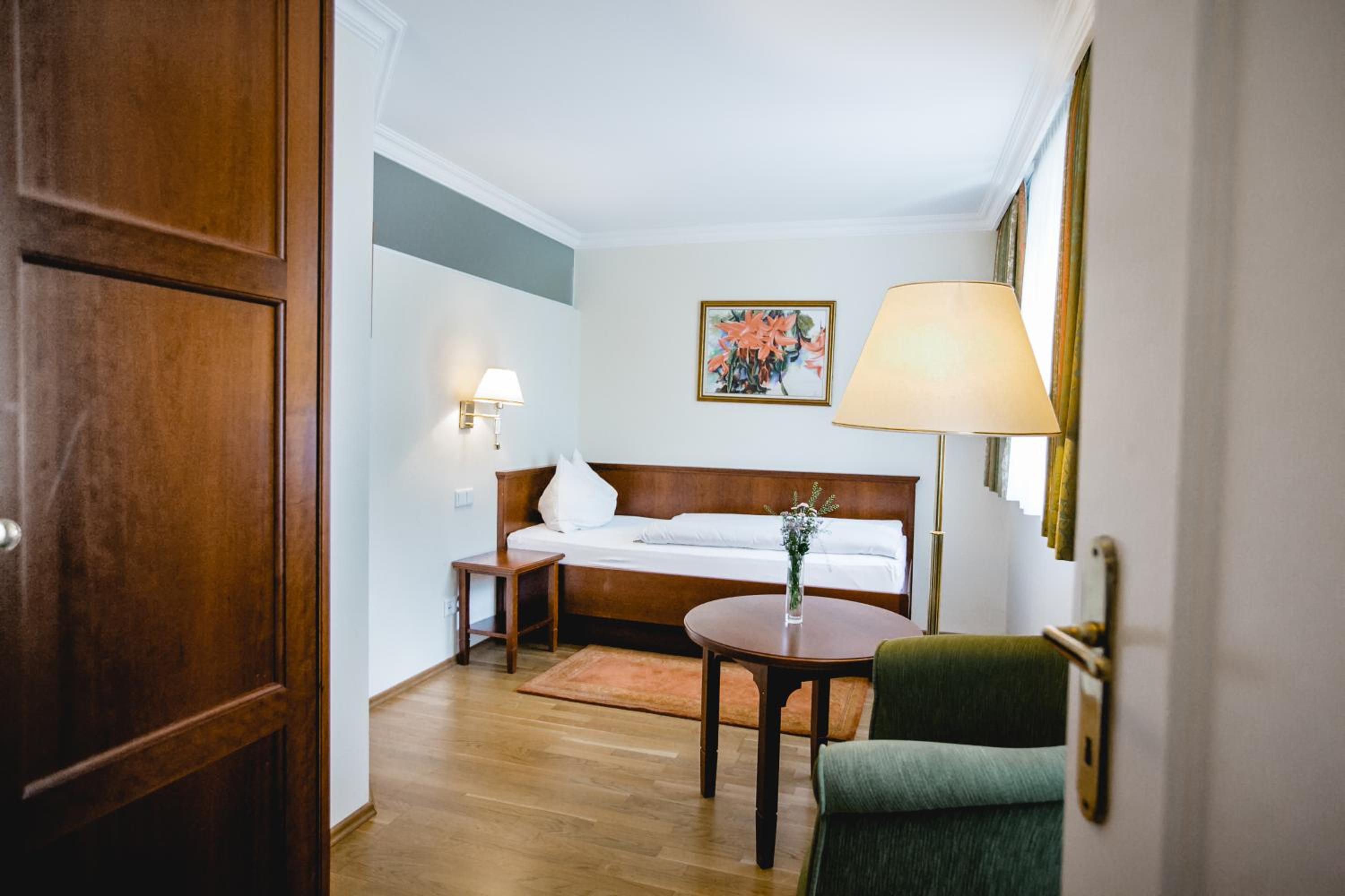 Single Room photo 3