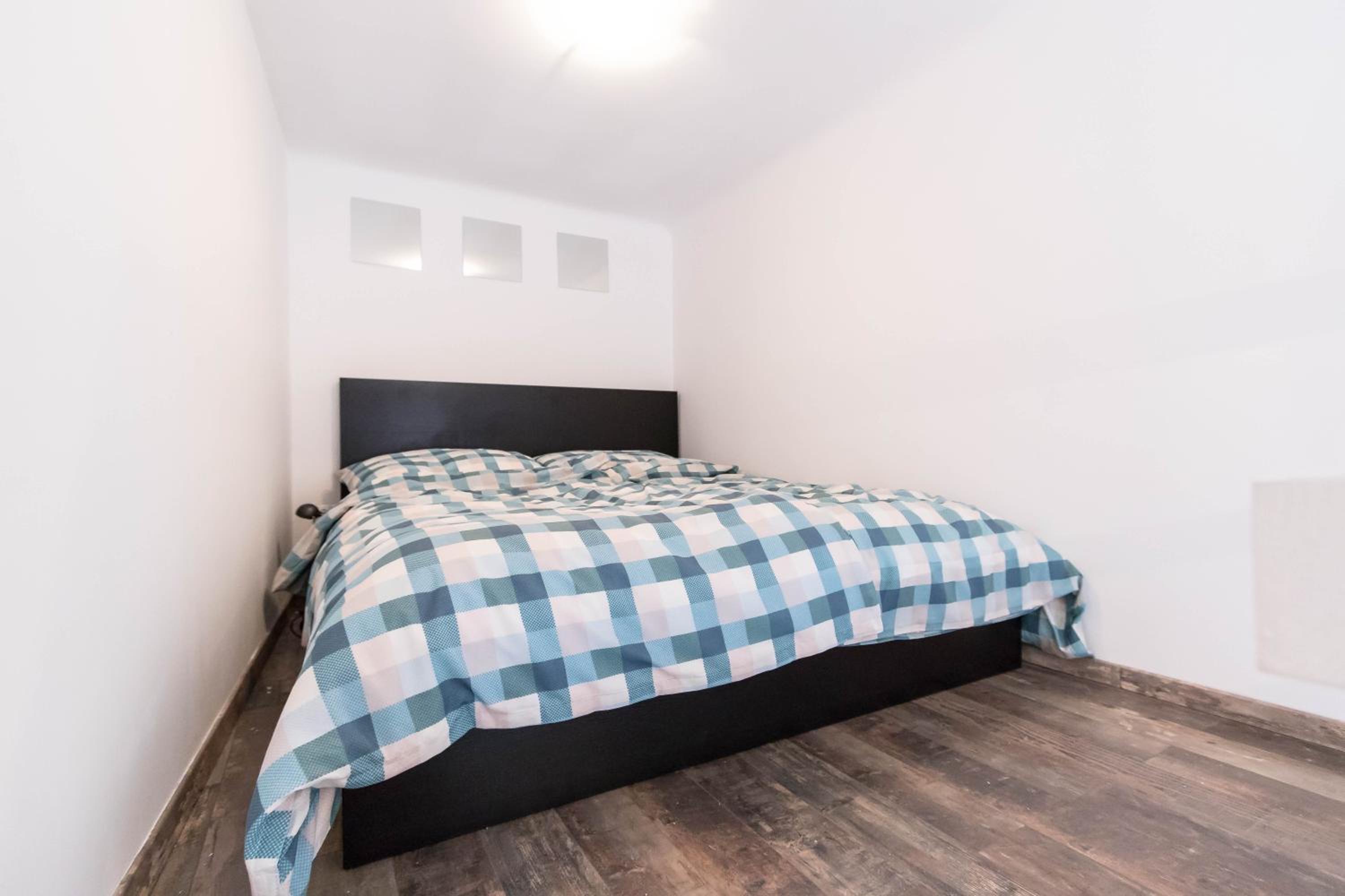 Two-Bedroom Apartment - Photo 3