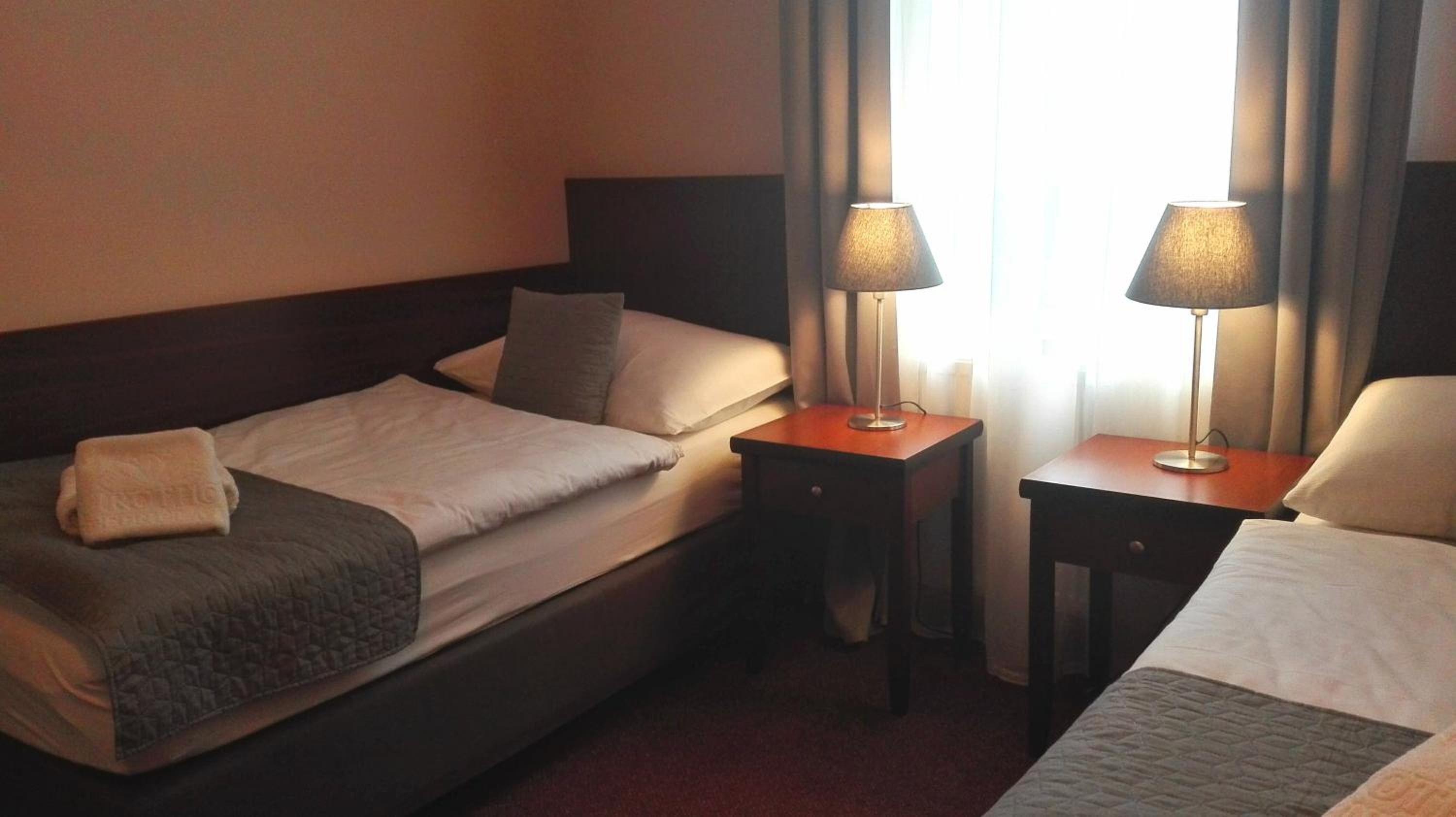 Twin Room with Bathroom photo 1