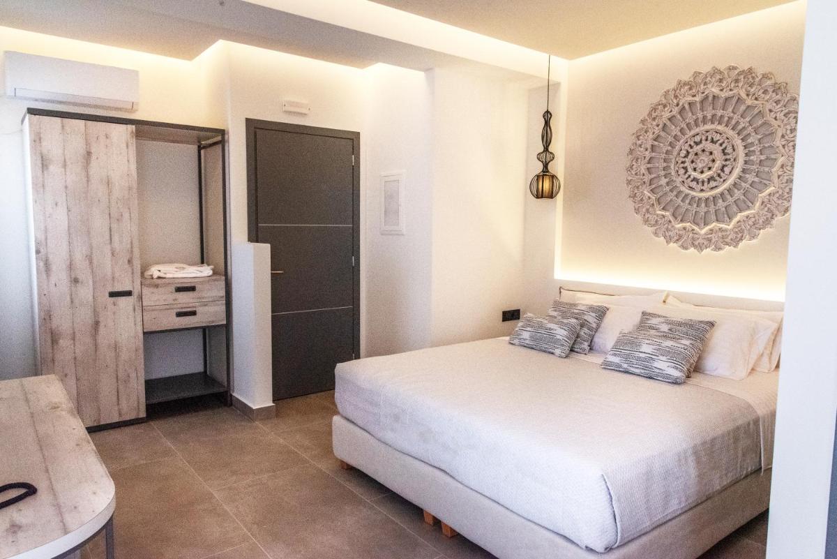 Triple Room with Pool View