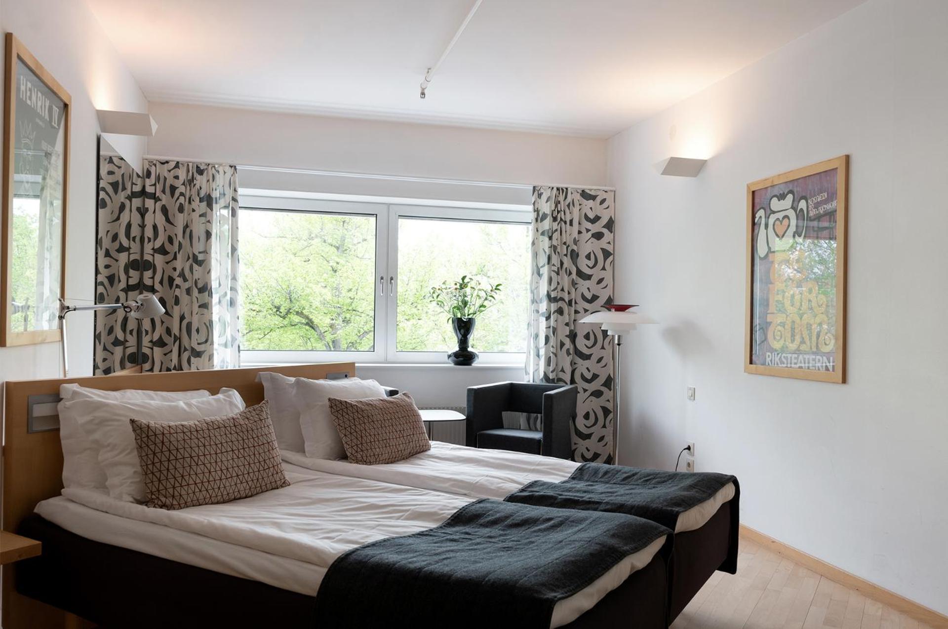 Standard Twin Room - Photo 1
