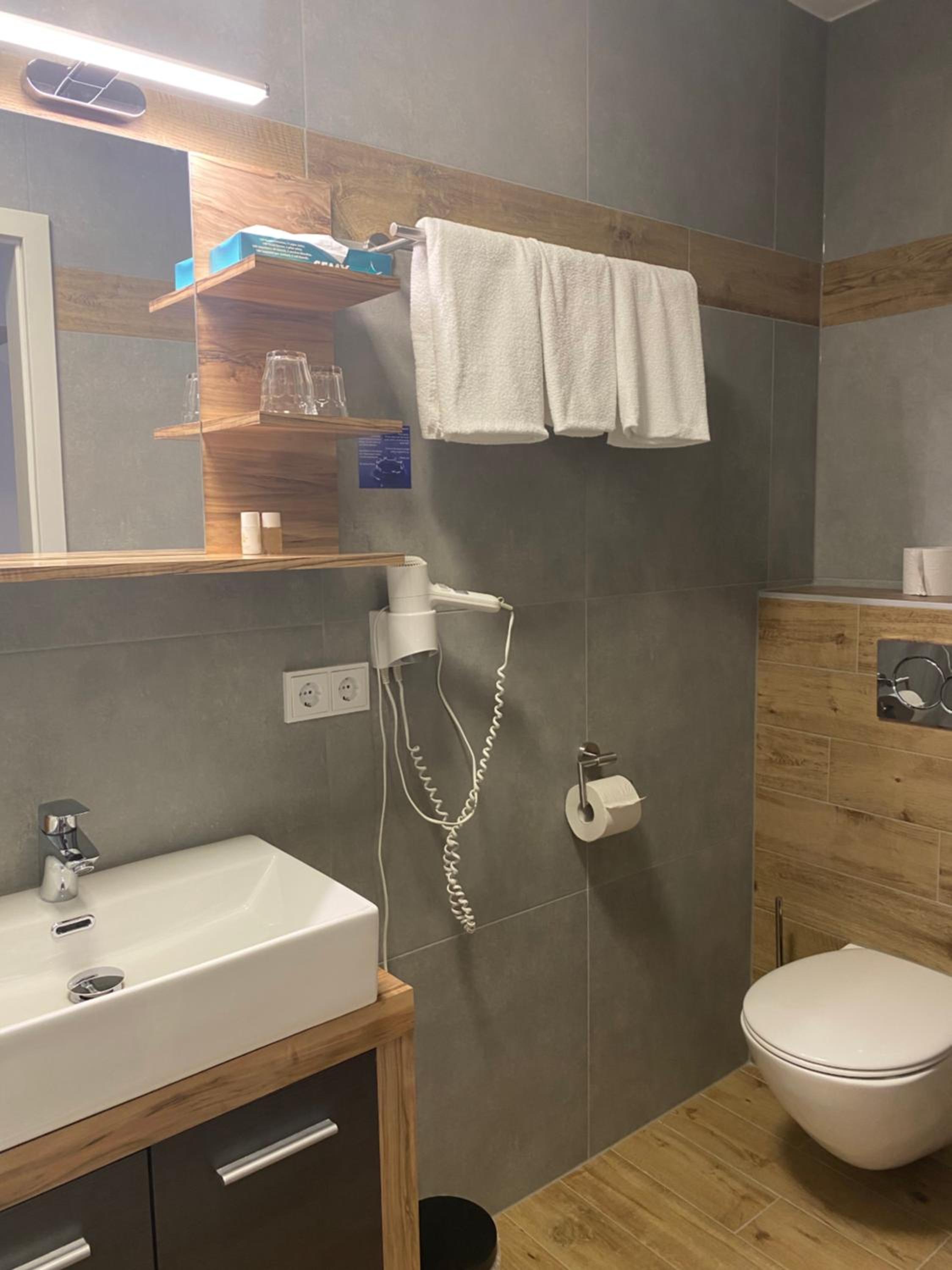 Single Room photo 3