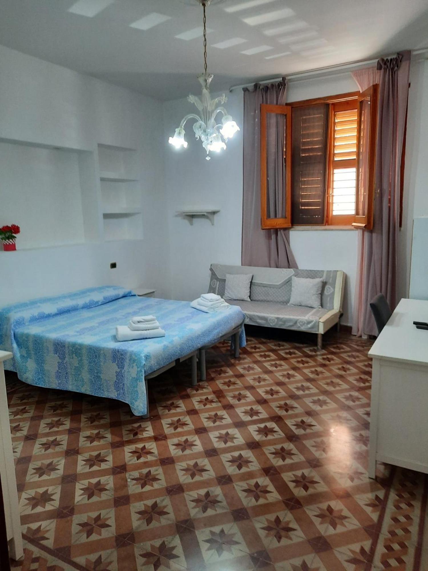 Double Room with Private External Bathroom