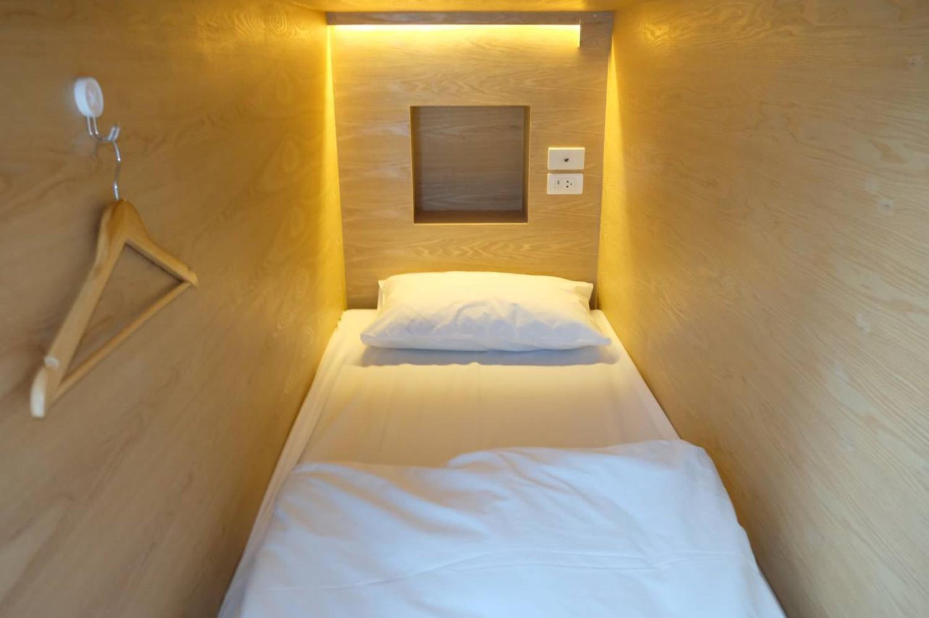 Single Bed in Mixed Dormitory Room photo 3