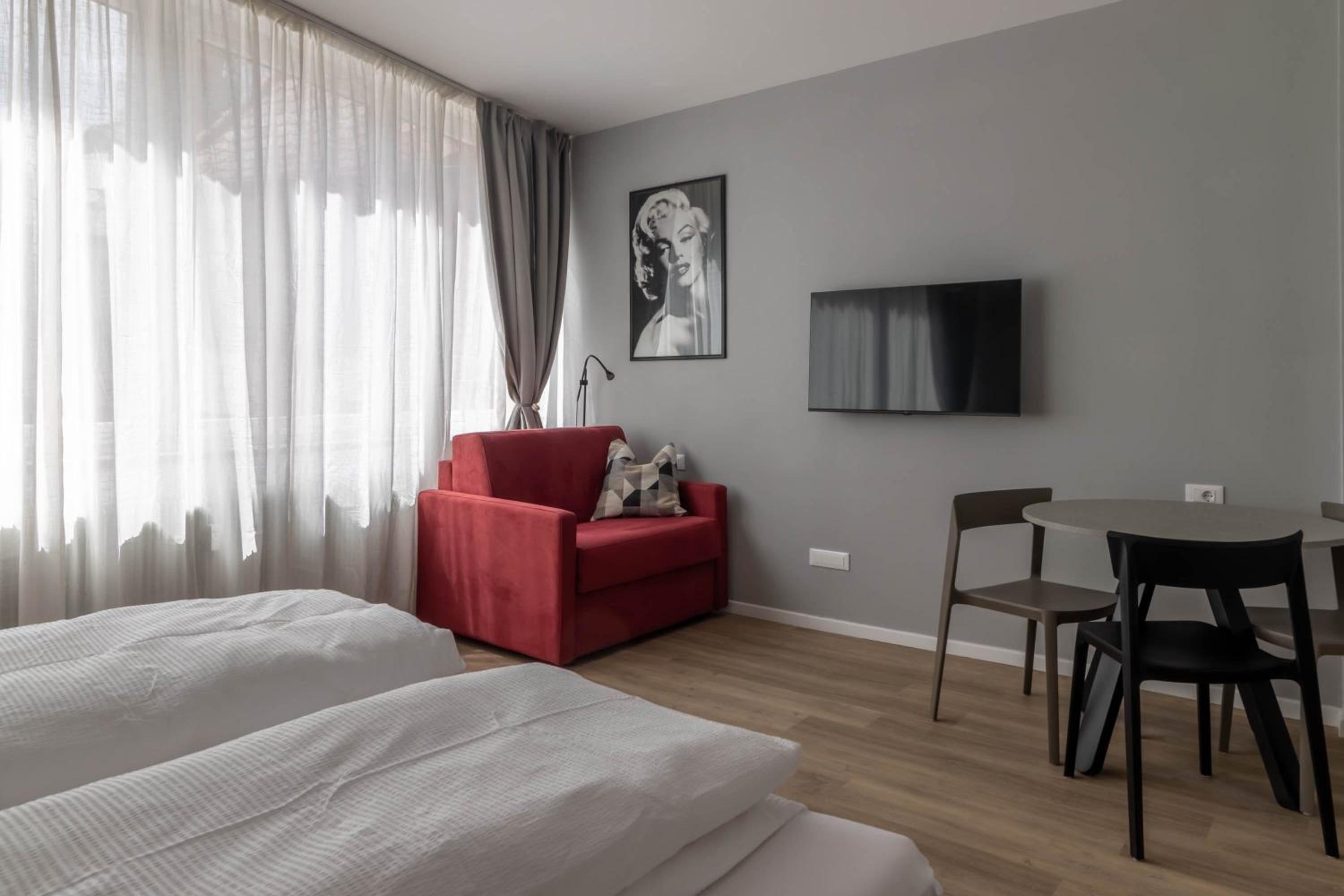 Studio Apartment